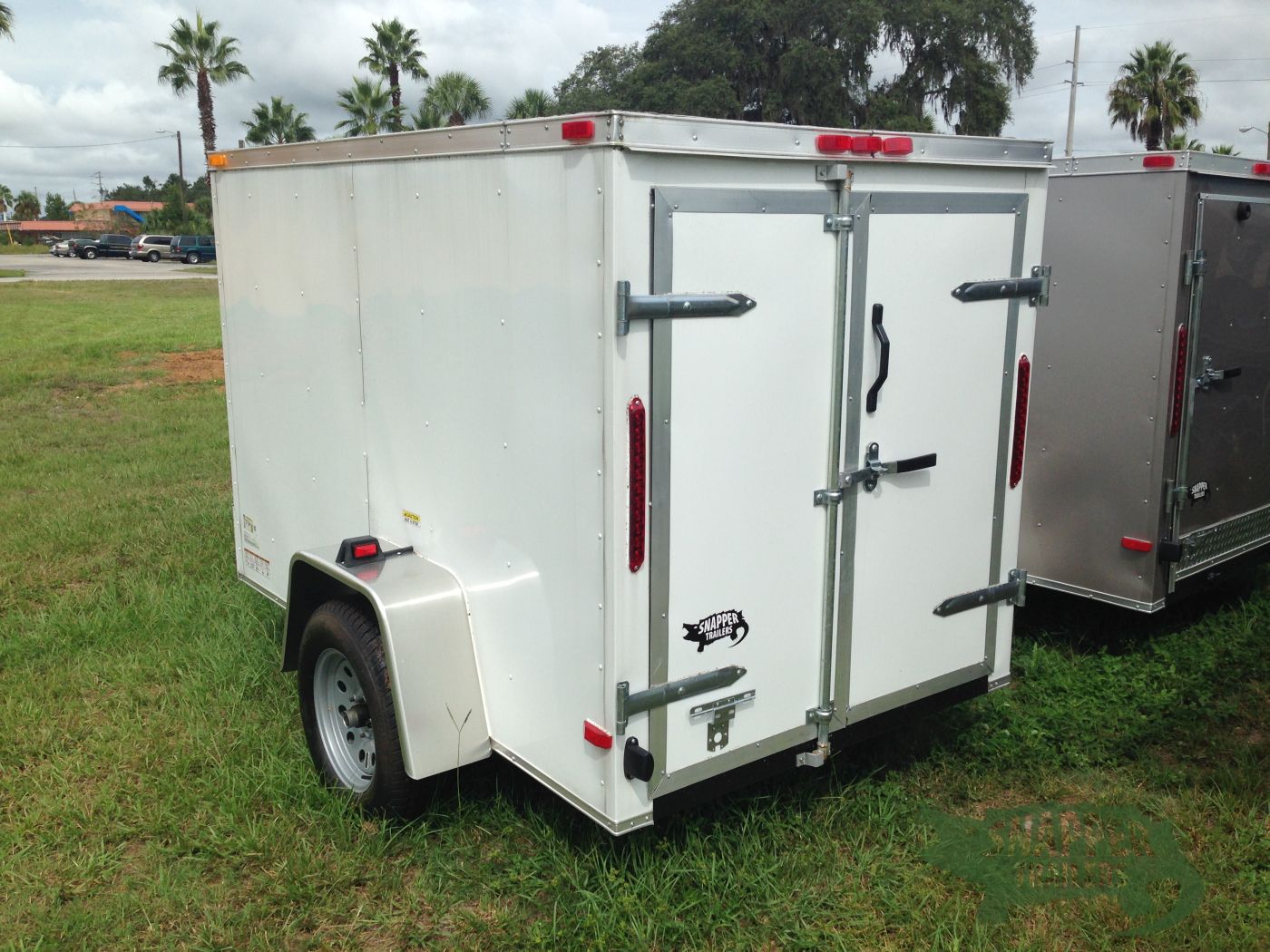 5x8 SA Trailer White, Double Doors, Generator Door Snapper Trailers