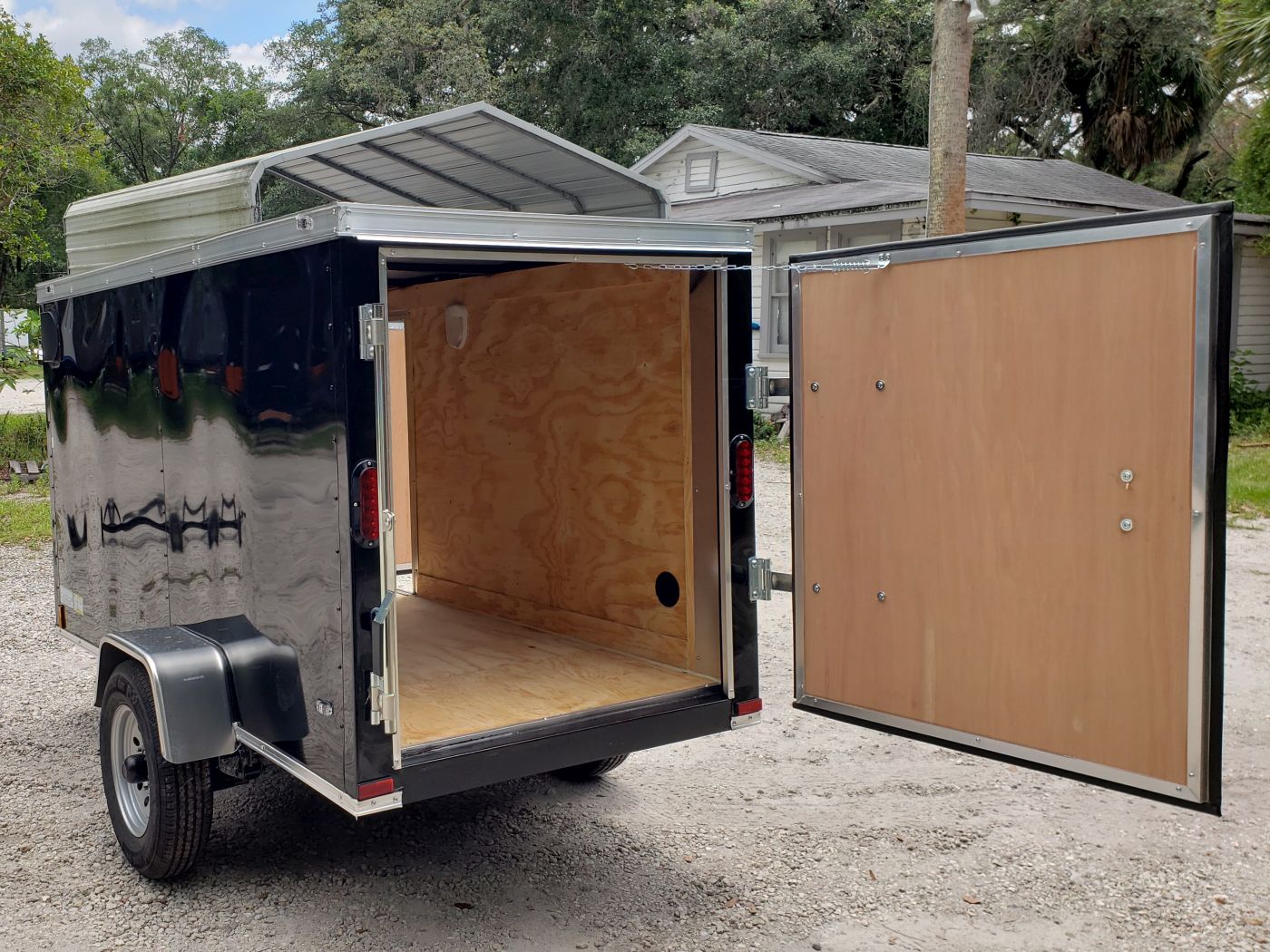 Diamond Cargo 4x8 SA Trailer - Black, Rear Single Door, Side Door - Image 6