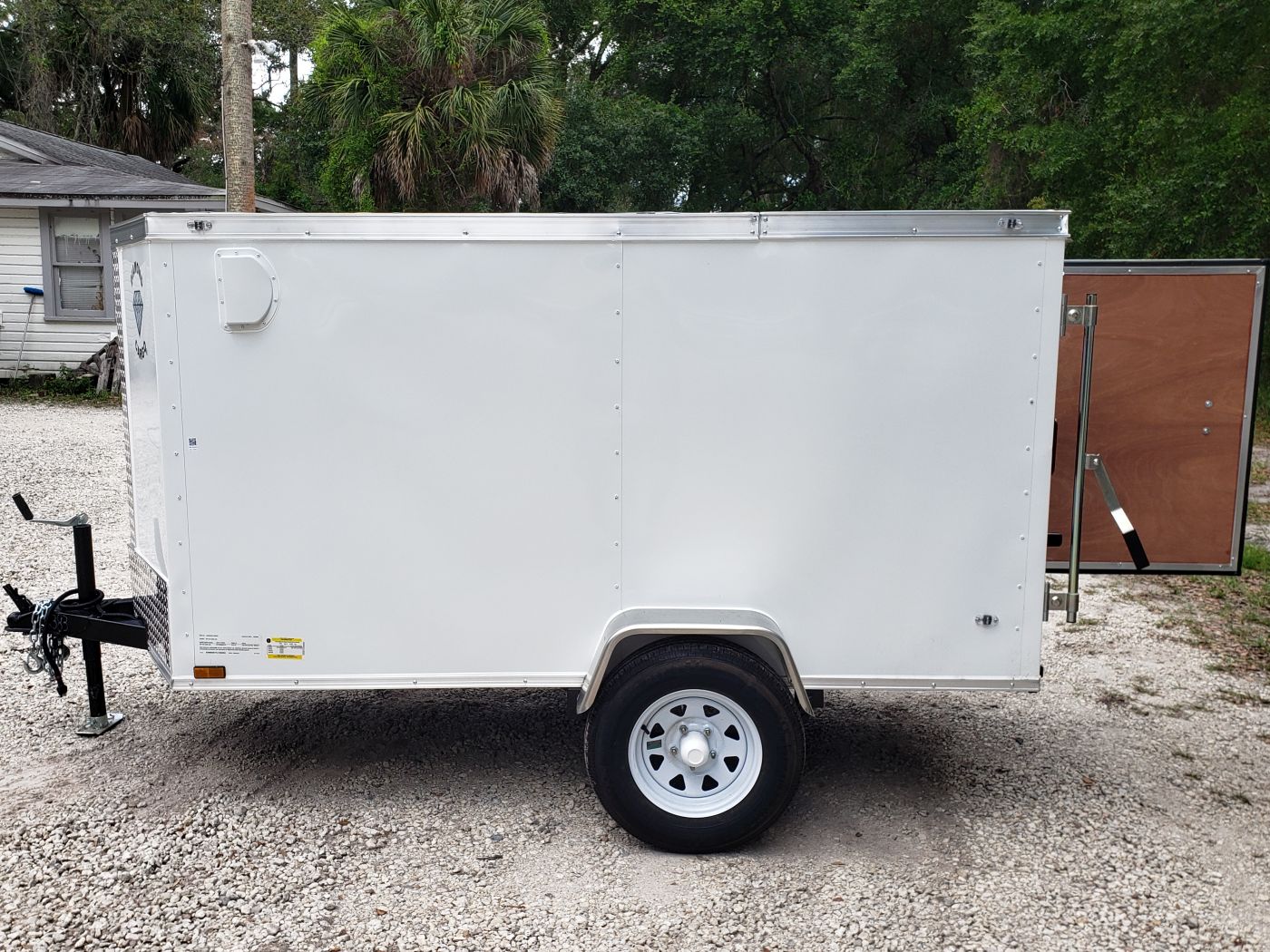 Diamond Cargo 4x8 SA Trailer - White, Rear Single Door, Side Door - Image 4