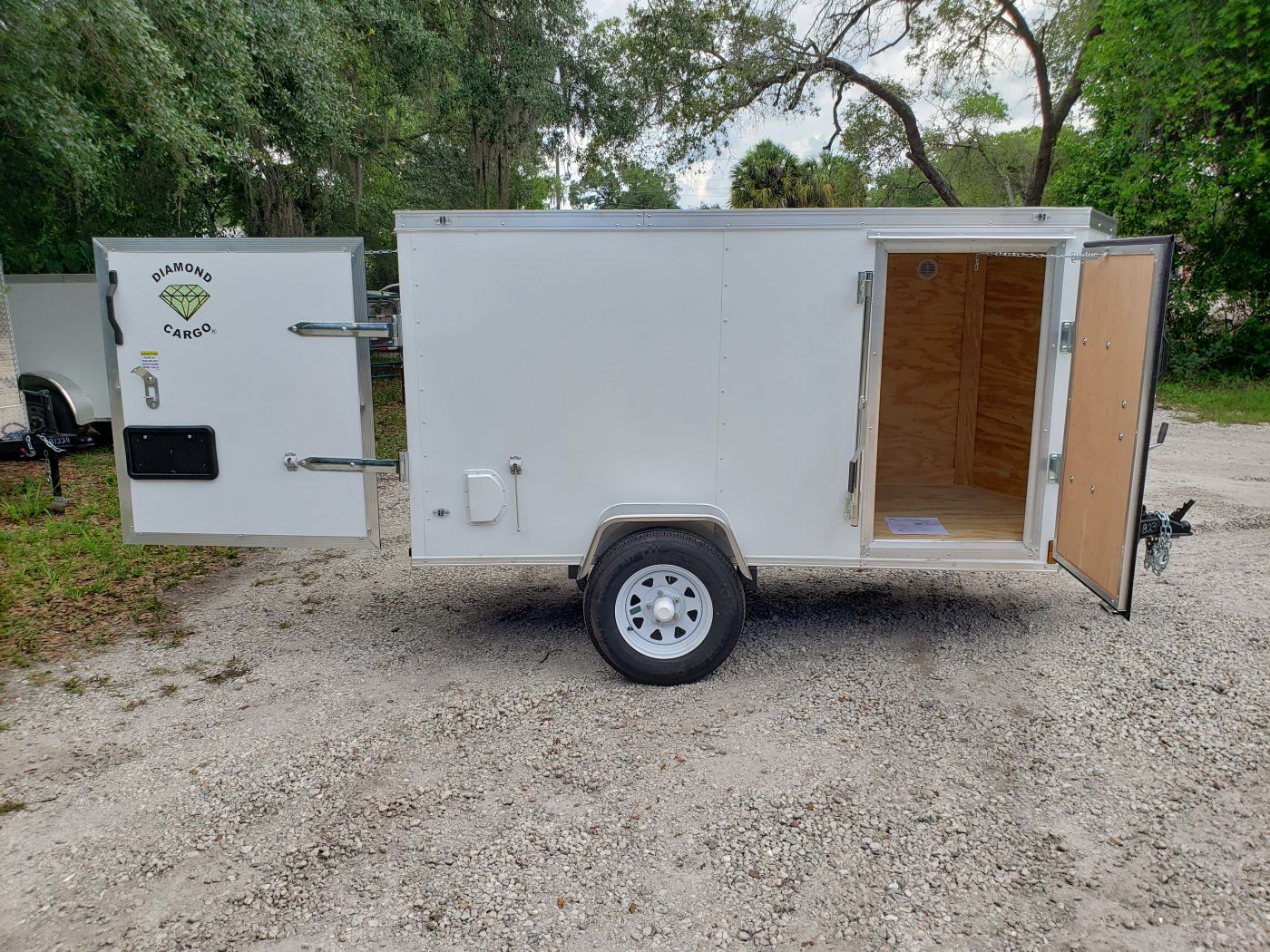 Diamond Cargo 4x8 SA Trailer - White, Rear Single Door, Side Door - Image 12