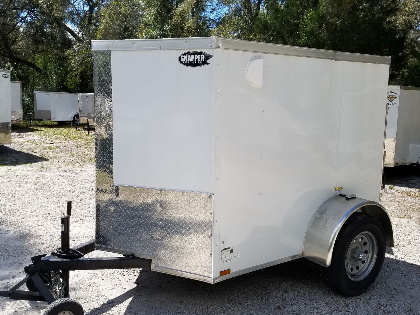 Diamond Cargo 5x8 SA Trailer - White, Ramp, Insulated - Image 14