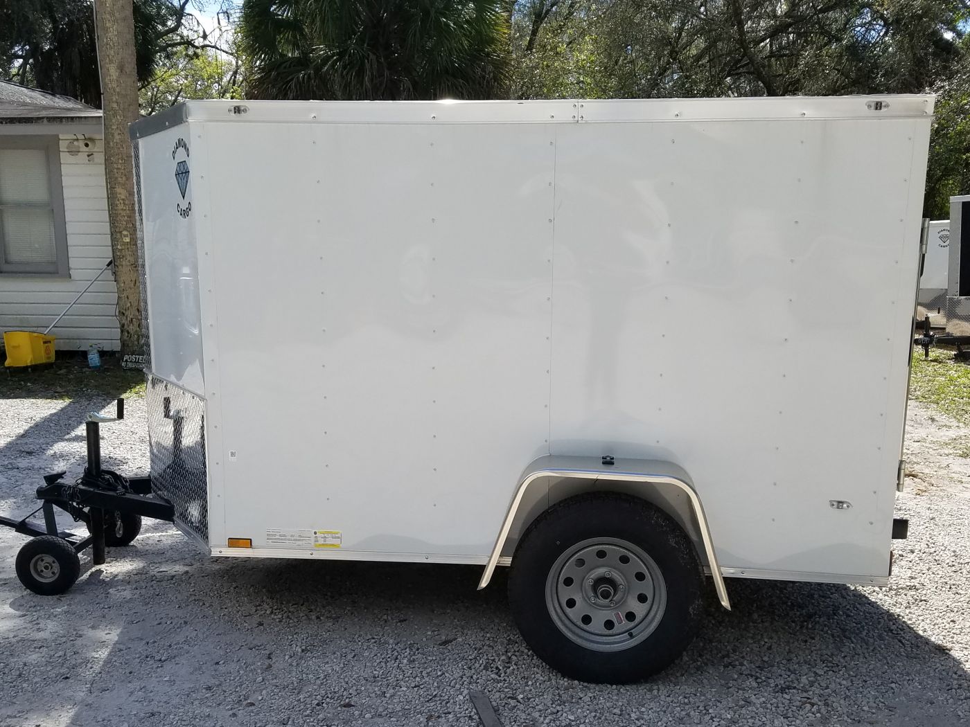 Diamond Cargo 5x8 SA Trailer - White, Ramp, Insulated - Image 12