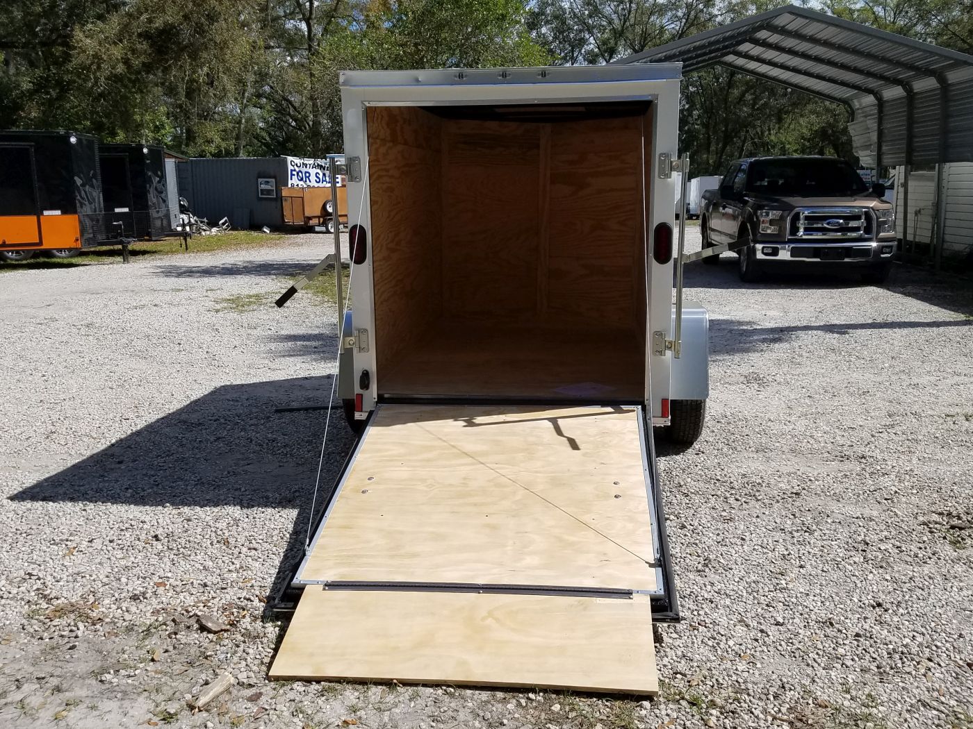 Diamond Cargo 5x8 SA Trailer - White, Ramp, Insulated - Image 9