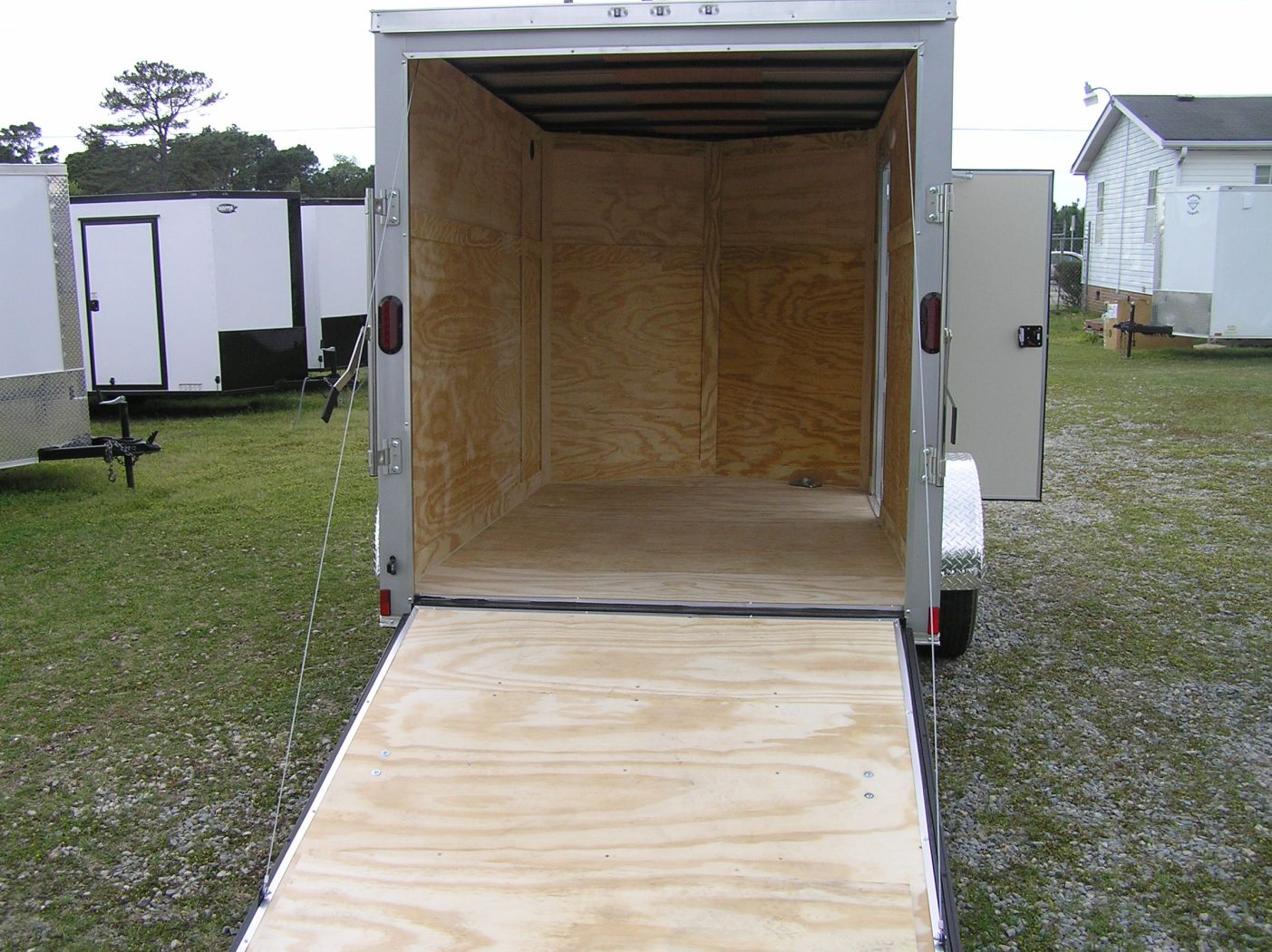 Diamond Cargo 6x10 SA Trailer - Silver, Ramp, Side Door, Extra Height - Image 8