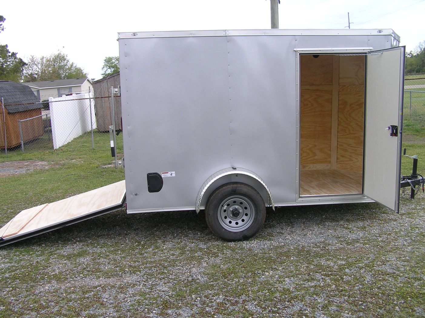 Diamond Cargo 6x10 SA Trailer - Silver, Ramp, Side Door, Extra Height - Image 4