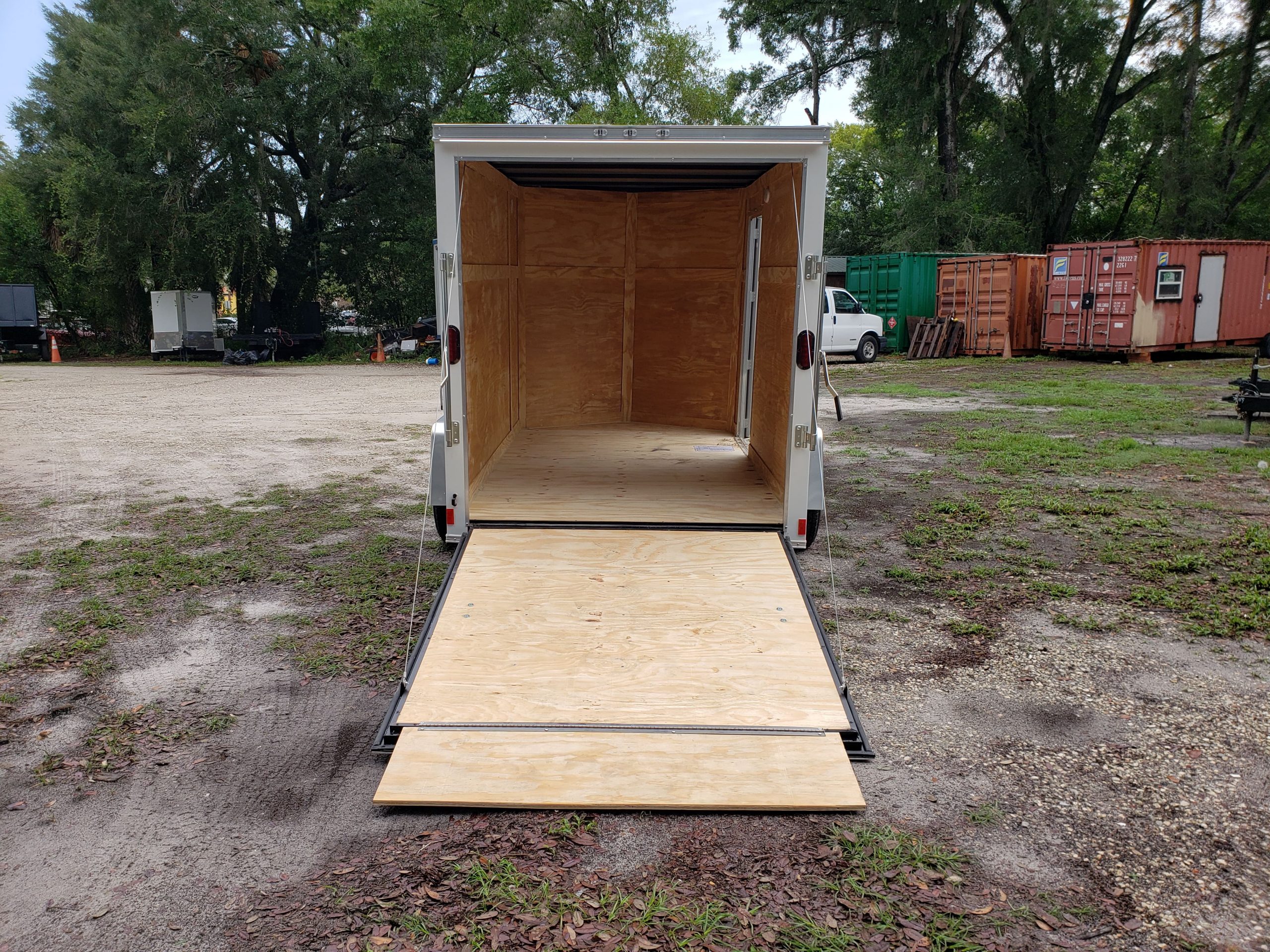 Diamond Cargo 6x10 SA Trailer - White, Ramp, Side Door, Extra Height, Insulated - Image 15