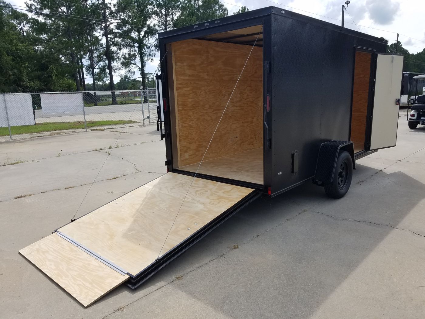 Diamond Cargo 6x12 SA Trailer - Embossed Black, Ramp, Side Door, Extra Height, Blackout - Image 10