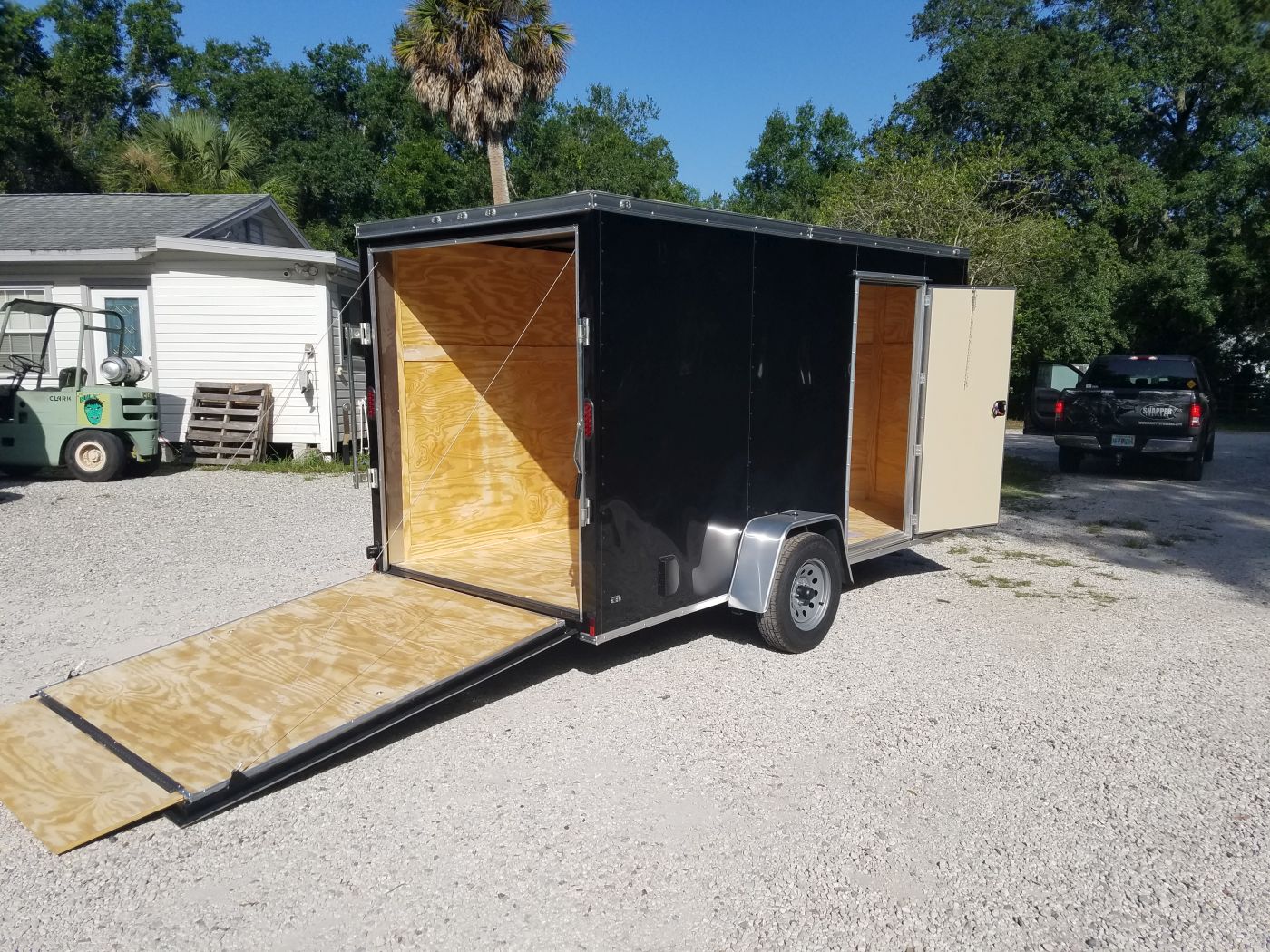 Diamond Cargo 6x12 SA Trailer - Black, Ramp, Side Door, Extra Height, Insulation - Image 4