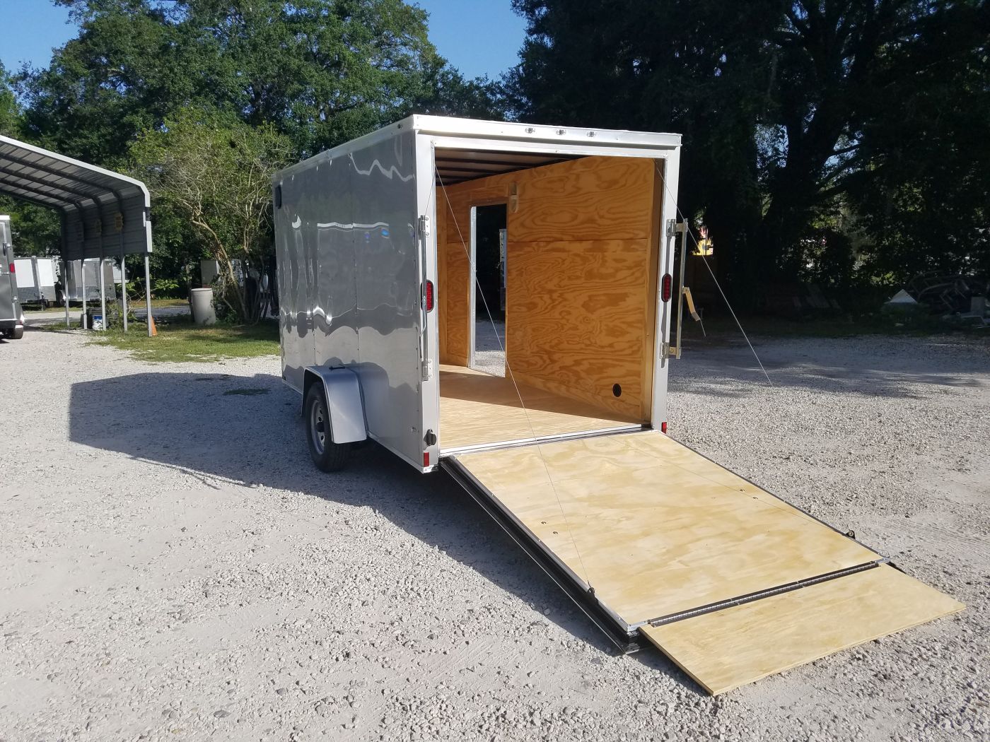 Diamond Cargo 6x12 SA Trailer - Silver Frost, Ramp, Side Door, Extra Height - Image 7