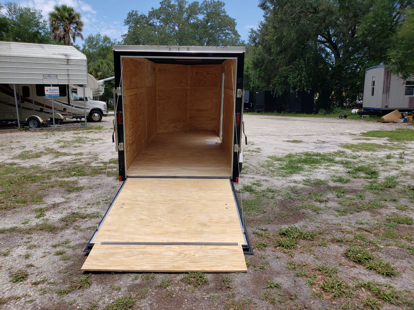 Diamond Cargo 6x14 SA Trailer - Black, Ramp, Side Door, Extra Height, Insulated - Image 7