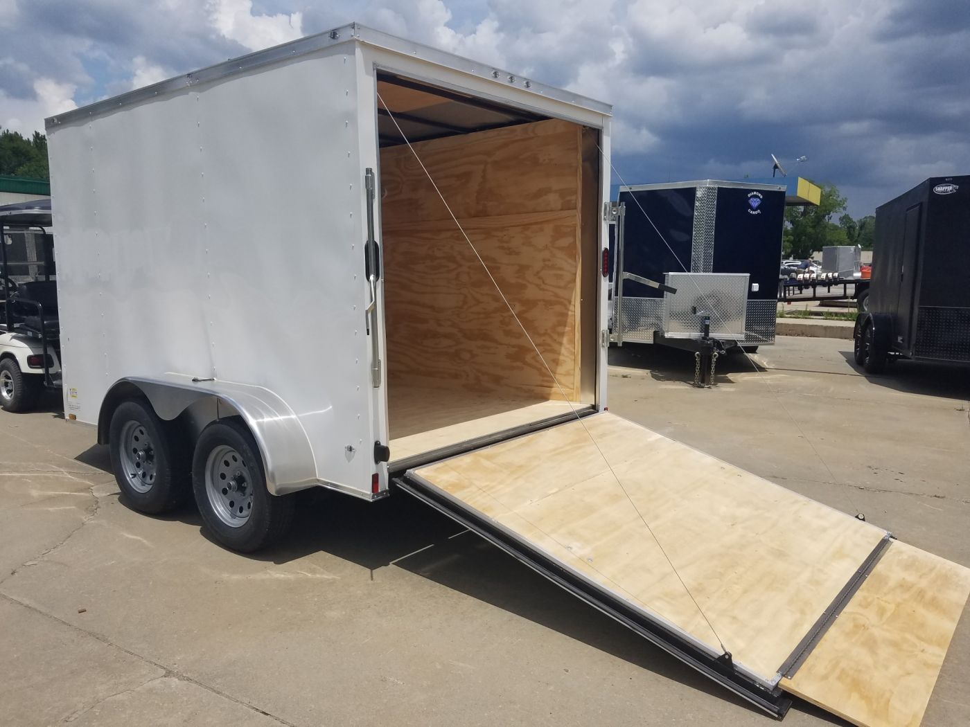 Diamond Cargo 7x10 TA Trailer - White, Ramp, Side Door, Extra Height - Image 6
