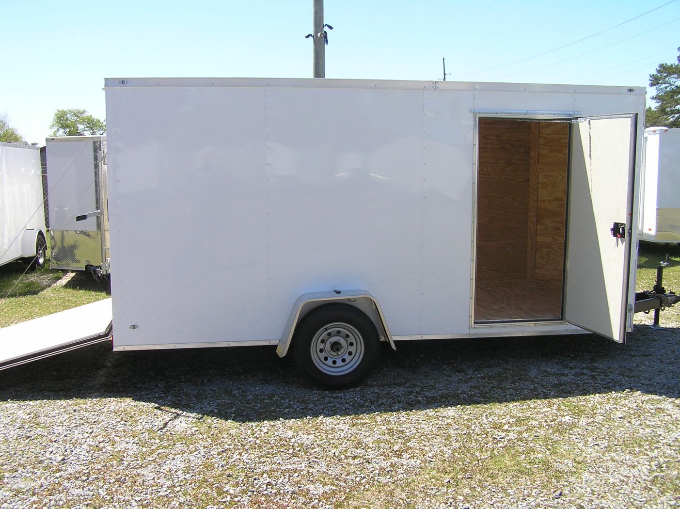 Diamond Cargo 7x14 SA Trailer - White, Ramp, Side Door, Extra Height, Insulated - Image 10