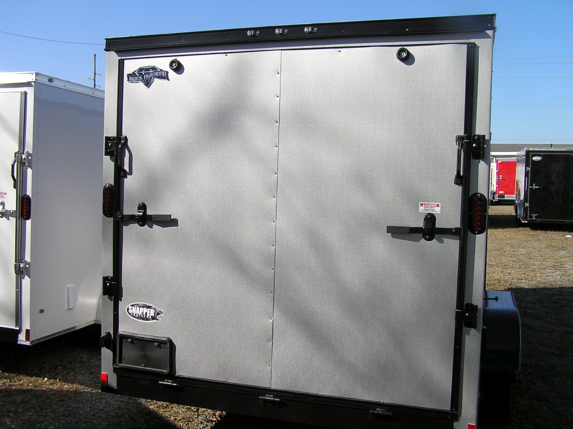 Diamond Cargo 7x16 TA Trailer - Embossed Silver Frost, Ramp, Side Door, Extra Height - Image 4