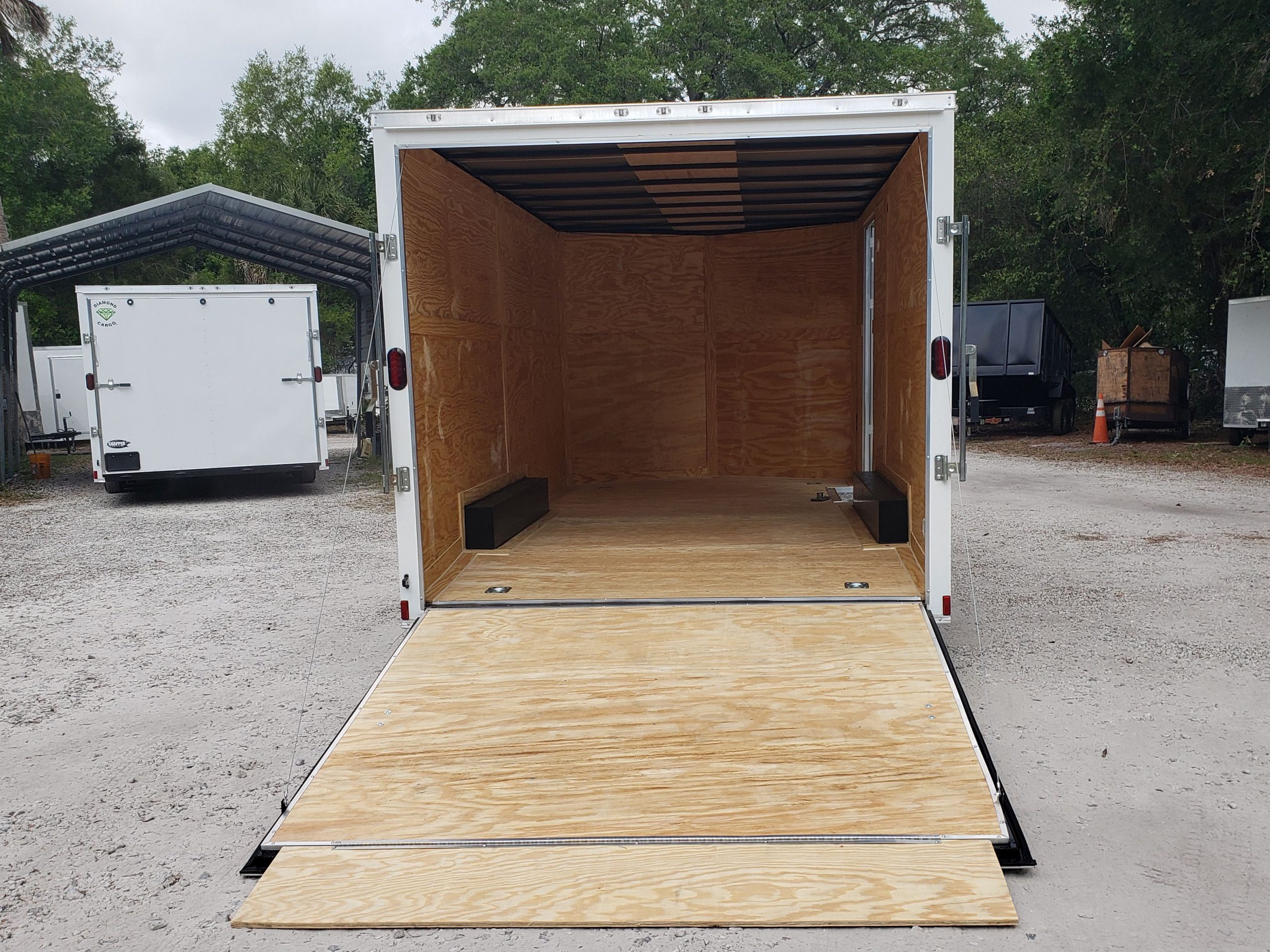 Diamond Cargo 8.5x16 TA Trailer - White, Ramp, Side Door, D-Rings, Insulated Ceiling - Image 5