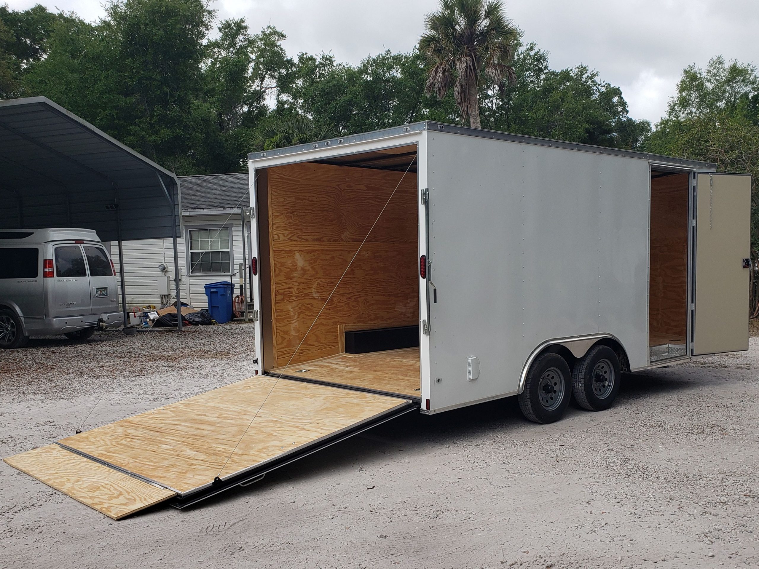 Diamond Cargo 8.5x16 TA Trailer - White, Ramp, Side Door, D-Rings, Insulated Ceiling - Image 3