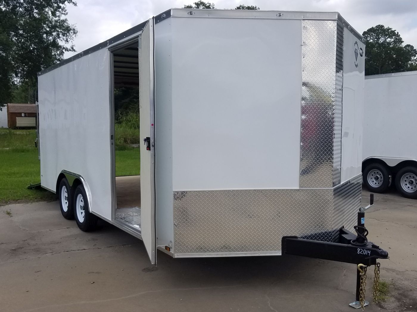 Diamond Cargo 8.5x18 TA Trailer - White, Ramp, Side Door, D-Rings - Image 12