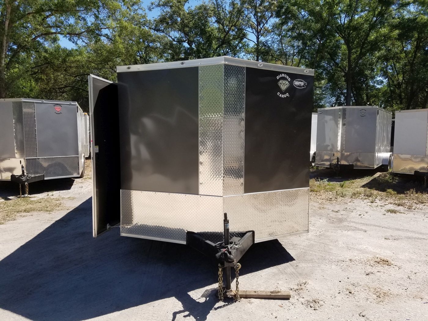 Diamond Cargo 8.5x20 TA Trailer - Charcoal Gray, Ramp, Side Door, D-Rings - Image 12