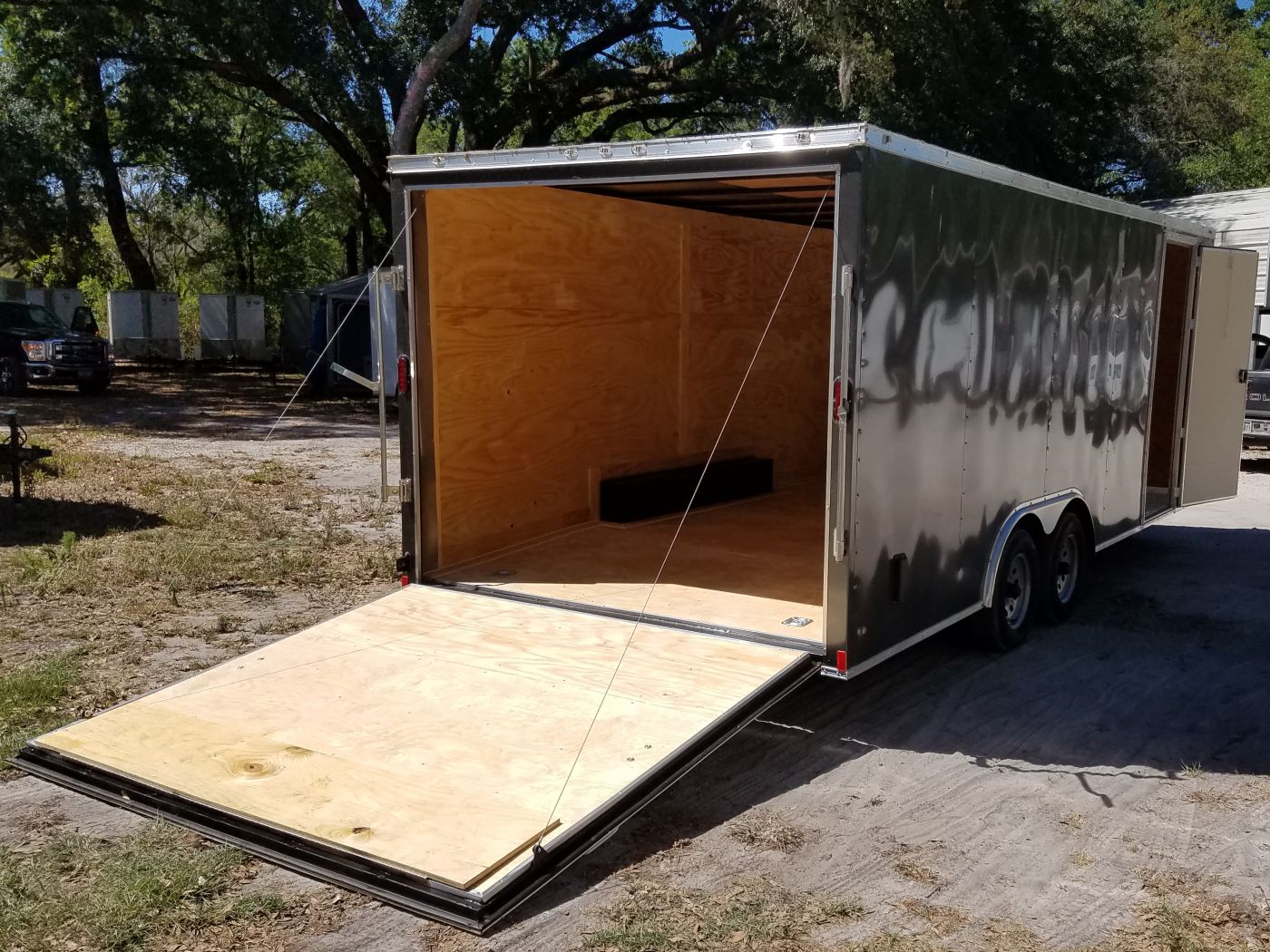 Diamond Cargo 8.5x20 TA Trailer - Charcoal Gray, Ramp, Side Door, D-Rings - Image 9