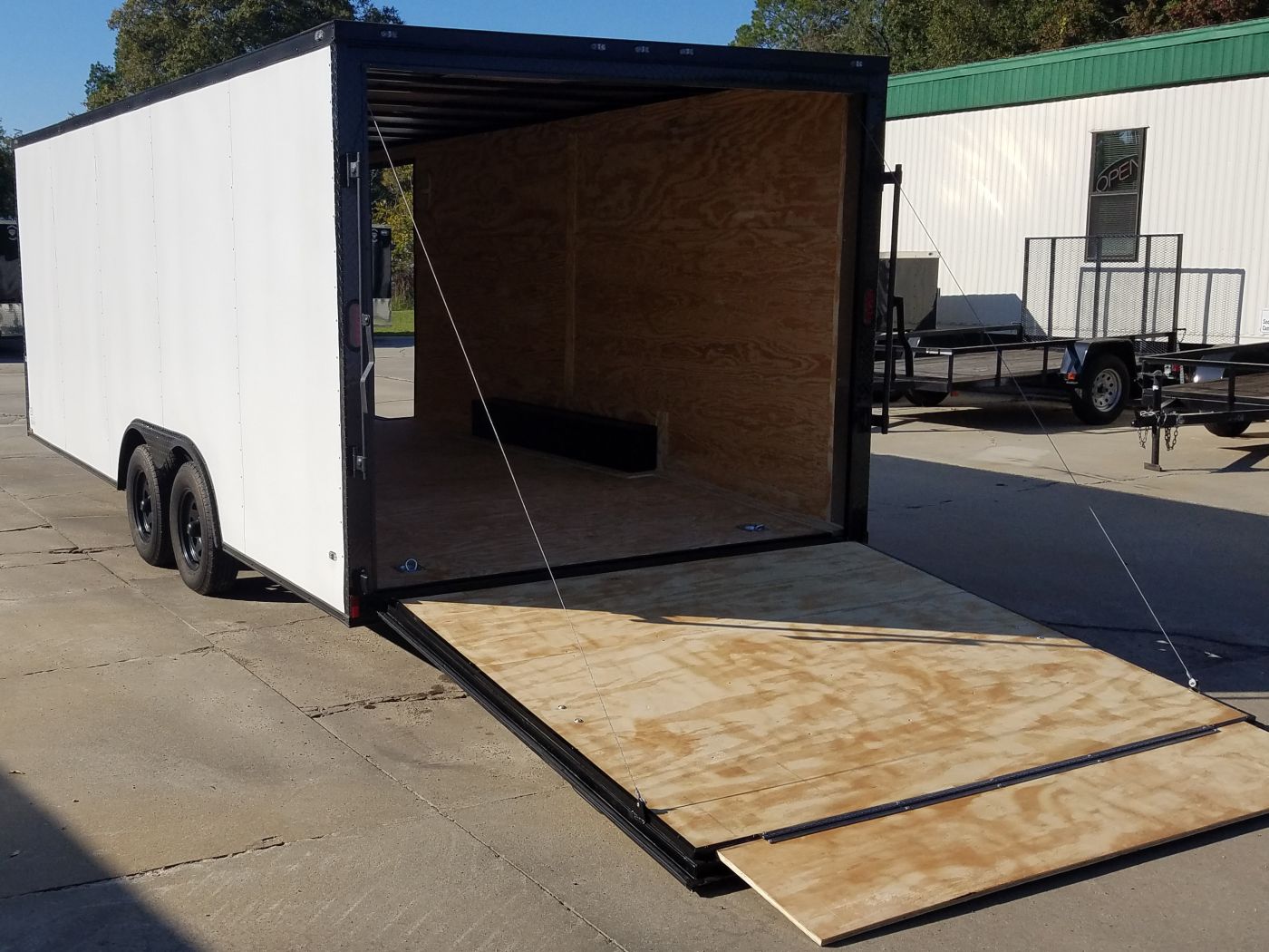 Diamond Cargo 8.5x20 TA Trailer - White Embossed, Ramp, Side Door, D-Rings, Blackout Package - Image 6