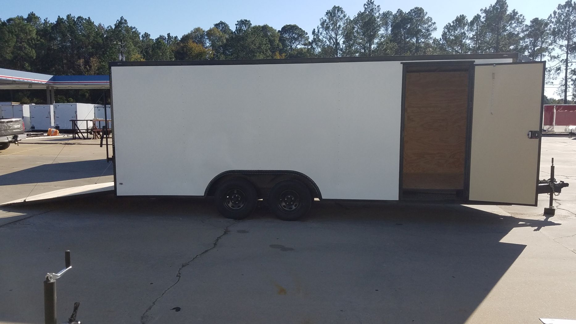 Diamond Cargo 8.5x20 TA Trailer - White Embossed, Ramp, Side Door, D-Rings, Blackout Package - Image 12