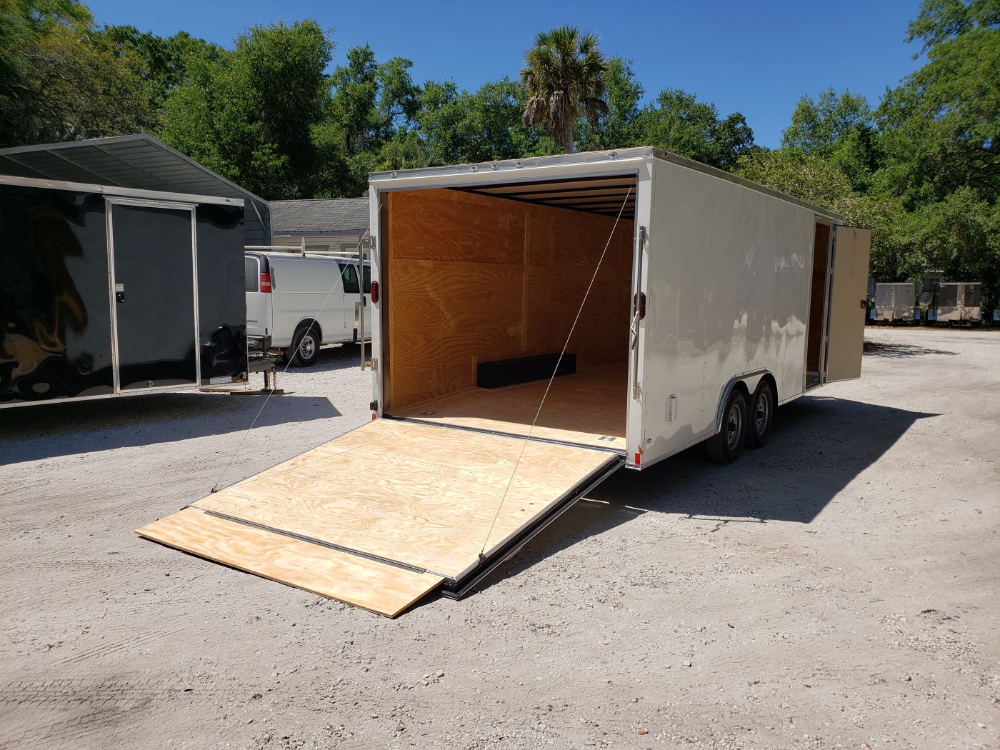 Diamond Cargo 8.5x20 TA Trailer - White, Ramp, Side Door, D-Rings, Insulated Ceiling - Image 7