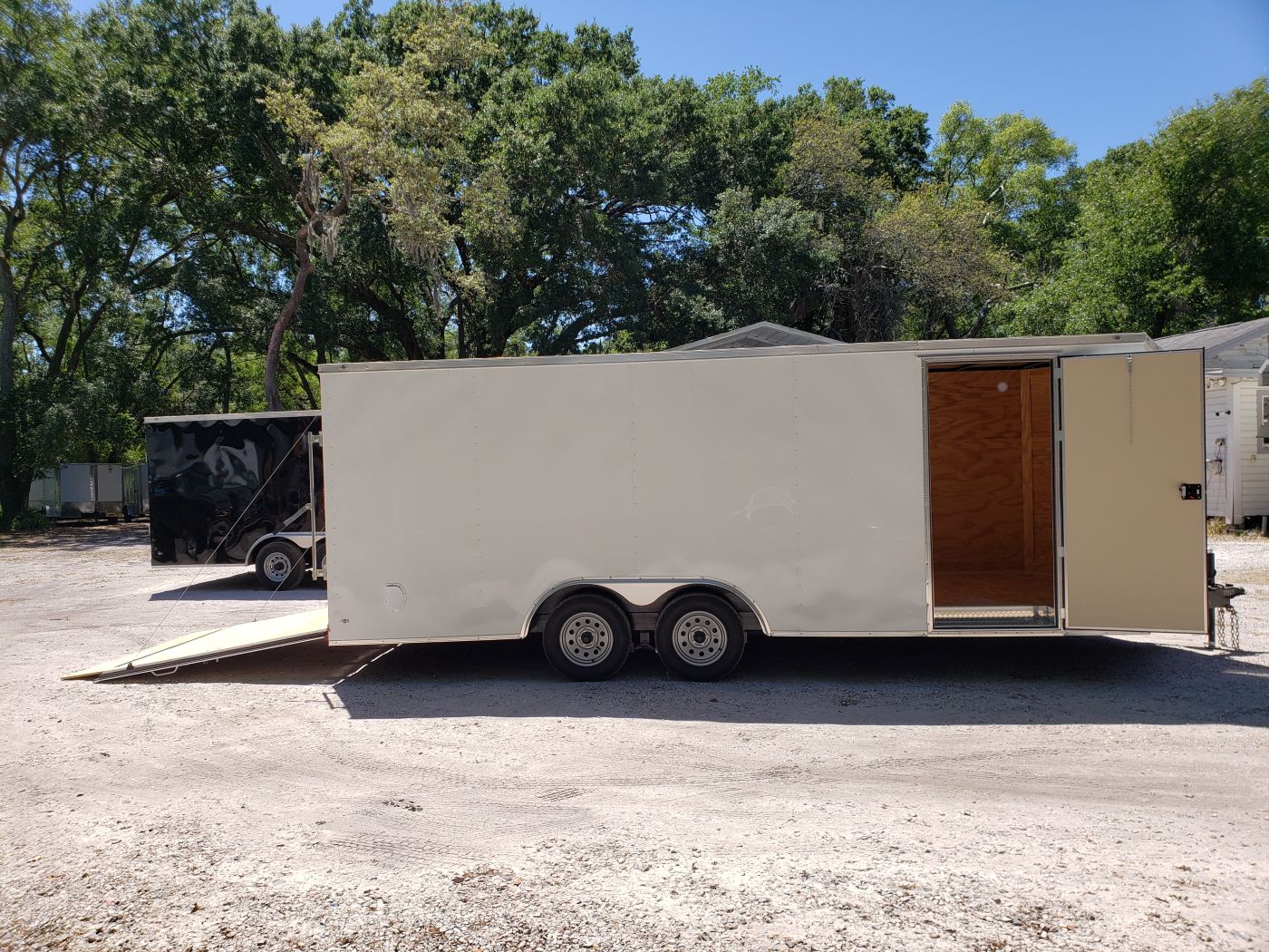 Diamond Cargo 8.5x20 TA Trailer - White, Ramp, Side Door, D-Rings, Insulated Ceiling - Image 9