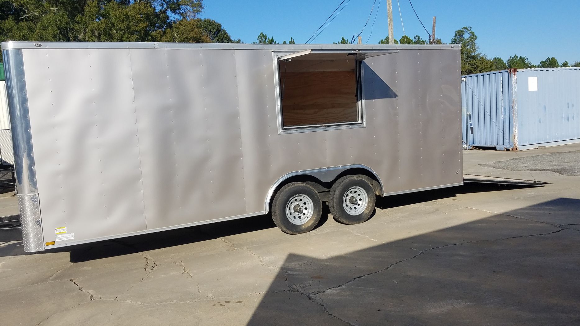 Diamond Cargo 8.5x20 TA Trailer - Beige, Ramp, Side Door, 5K Axles, Concession Door, E-Track, Additional Upgrades - Image 4