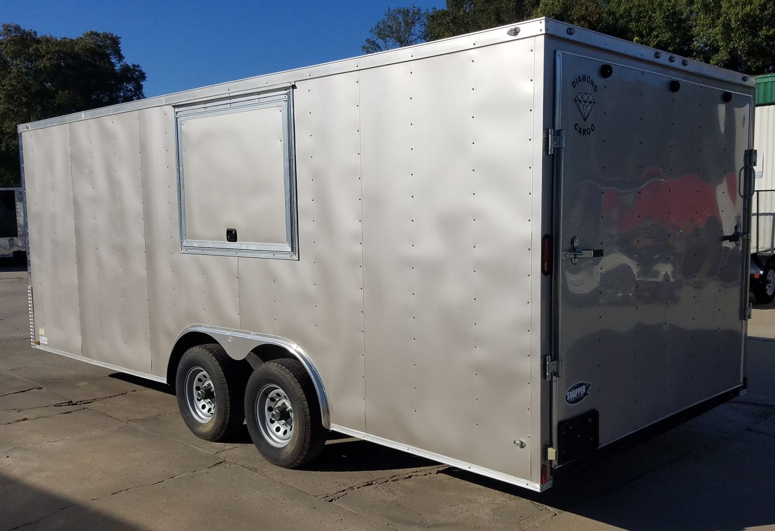 Diamond Cargo 8.5x20 TA Trailer - Beige, Ramp, Side Door, 5K Axles, Concession Door, E-Track, Additional Upgrades - Image 7