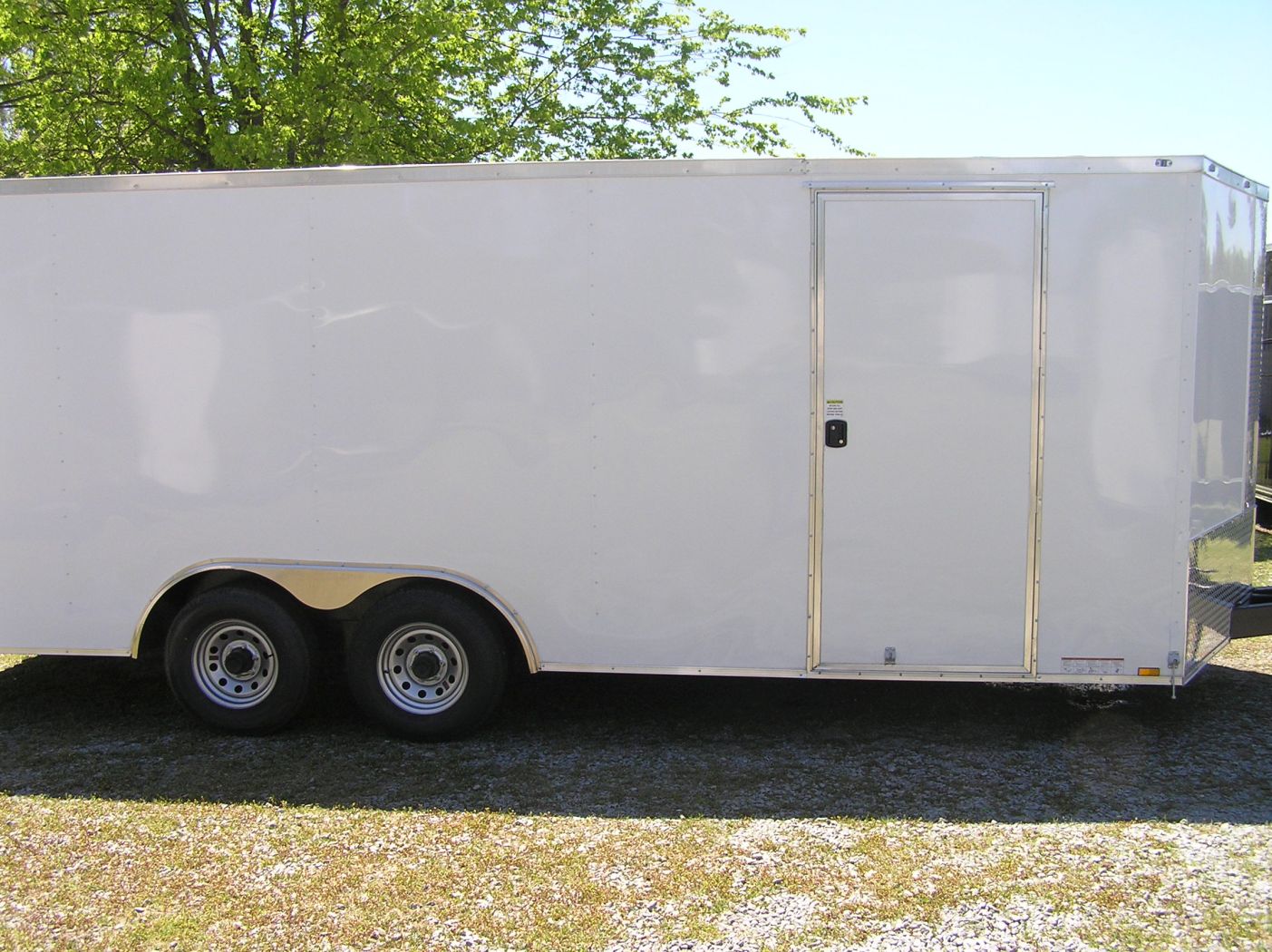 Diamond Cargo 8.5x20 TA Trailer - White, Ramp, Side Door, 5K Axles, D-Rings