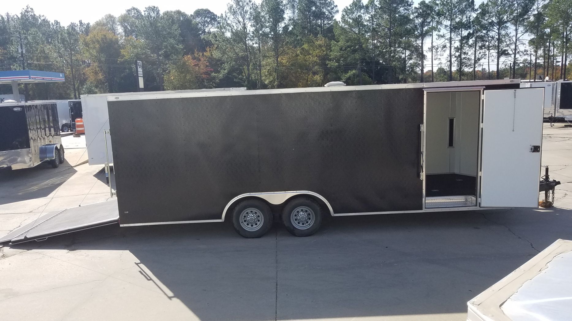 Diamond Cargo 8.5x22 TA Trailer - Black Embossed, Ramp, Side Door, D-Rings, E-Track, 5K axles, Finsihed WallsCeiling, and More - Image 12