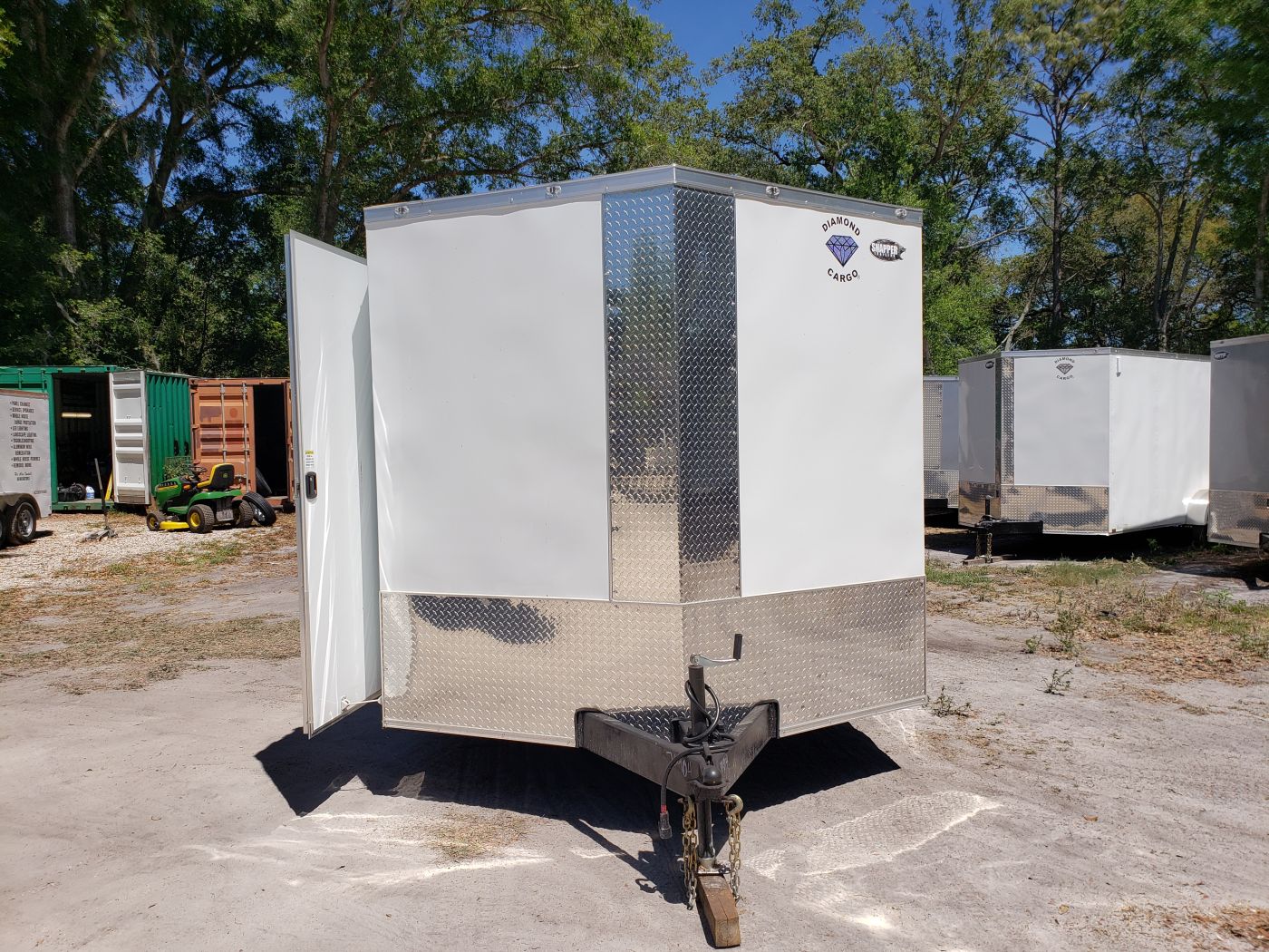 Diamond Cargo 8.5x24 TA Trailer - White, Ramp, Side Door, 5K Axles, D-Rings, Extra Height, Insulated - Image 15