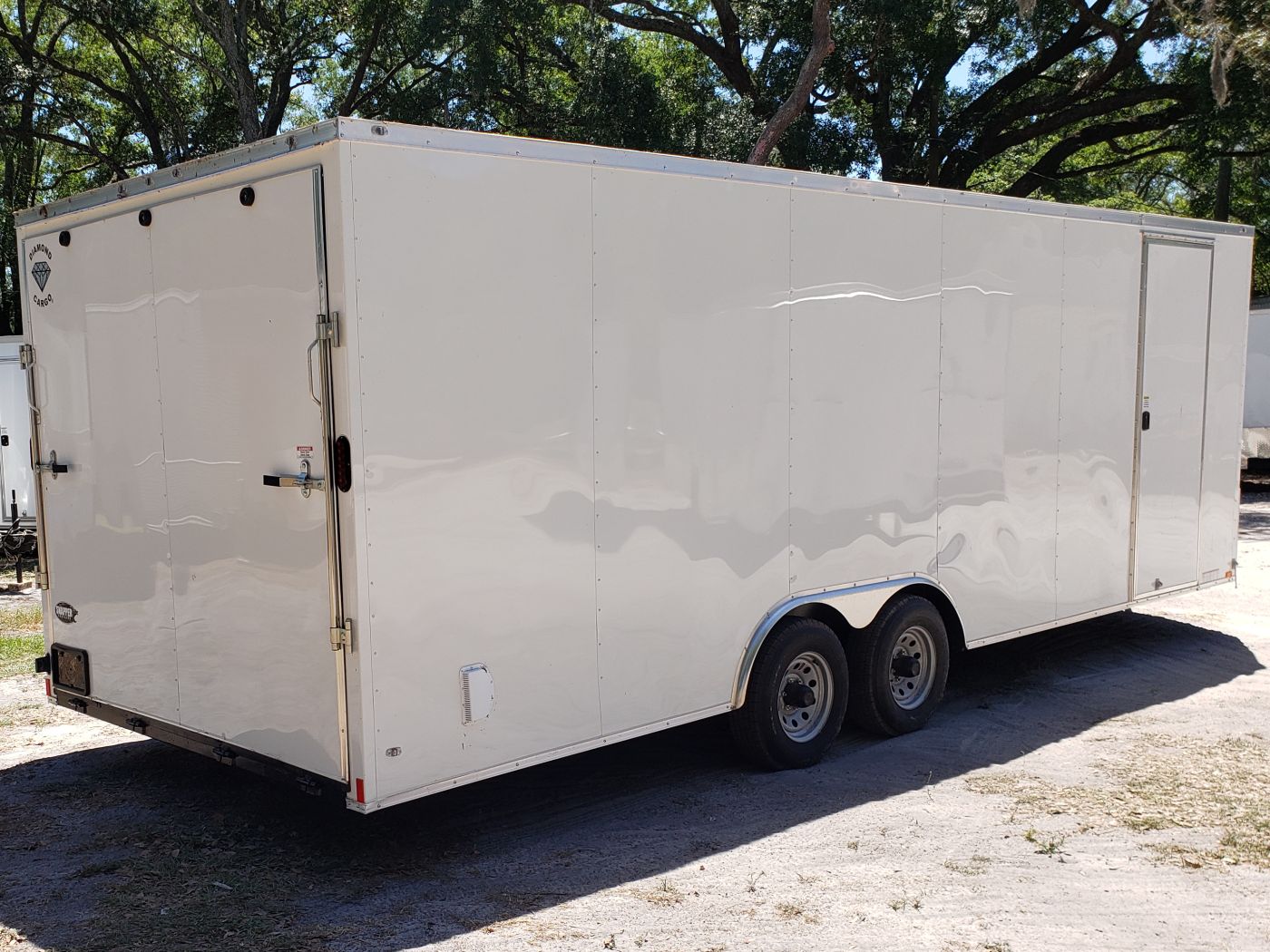 Diamond Cargo 8.5x24 TA Trailer - White, Ramp, Side Door, 5K Axles, D-Rings, Extra Height - Image 10