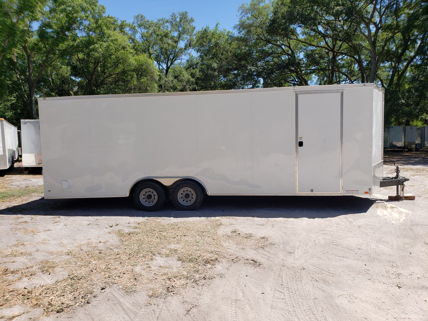 Diamond Cargo 8.5x24 TA Trailer - White, Ramp, Side Door, 5K Axles, D-Rings, Extra Height, Insulated - Image 6