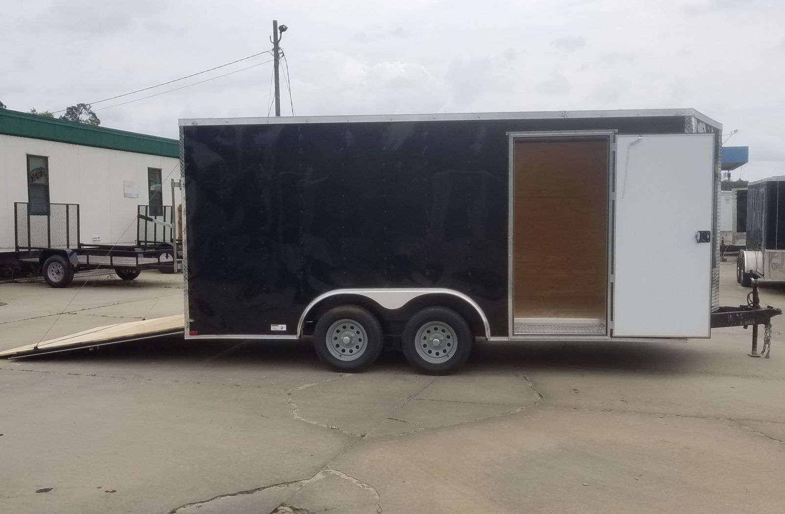 Quality Cargo 8.5x16 TA Trailer - Black, Ramp, Side Door, D-Rings, 5K Axles - Image 11