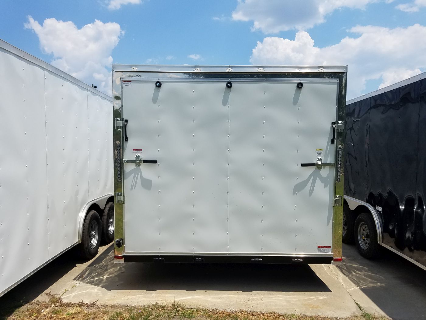 Quality Cargo 8.5x20 TA Trailer - White, Ramp, 4ft Side Door, D-Rings, 5K Axles, and Radials - Image 4