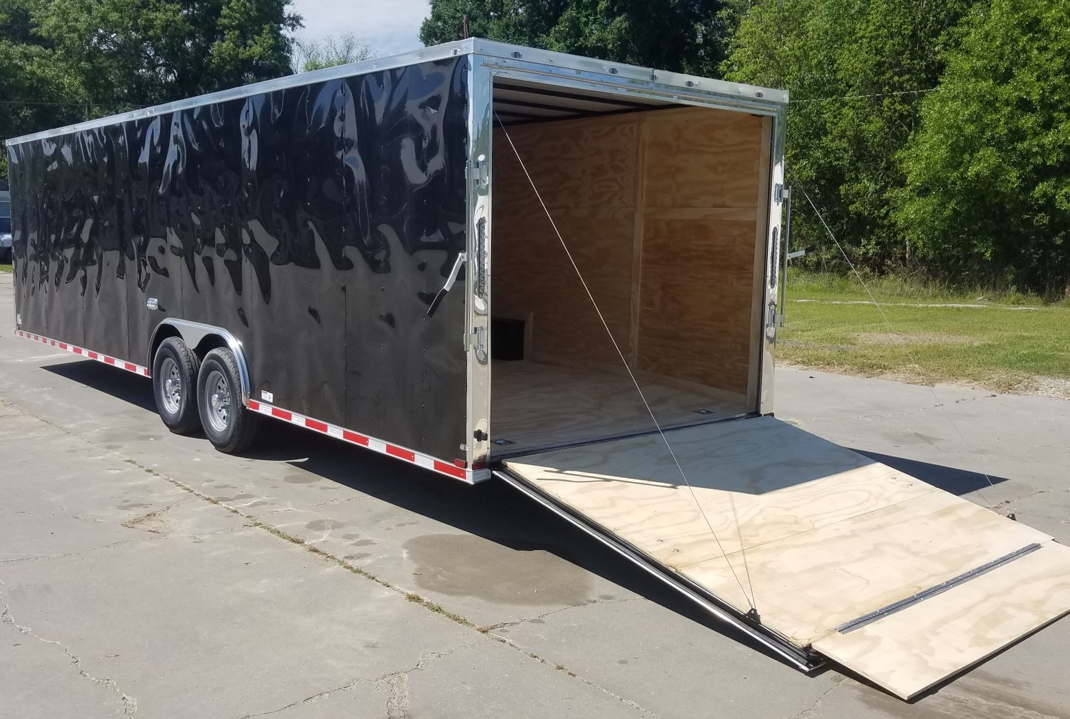 Quality Cargo 8.5x28 TA Trailer - Black, Ramp, Side Door, D-Rings, 7K Axles - Image 6