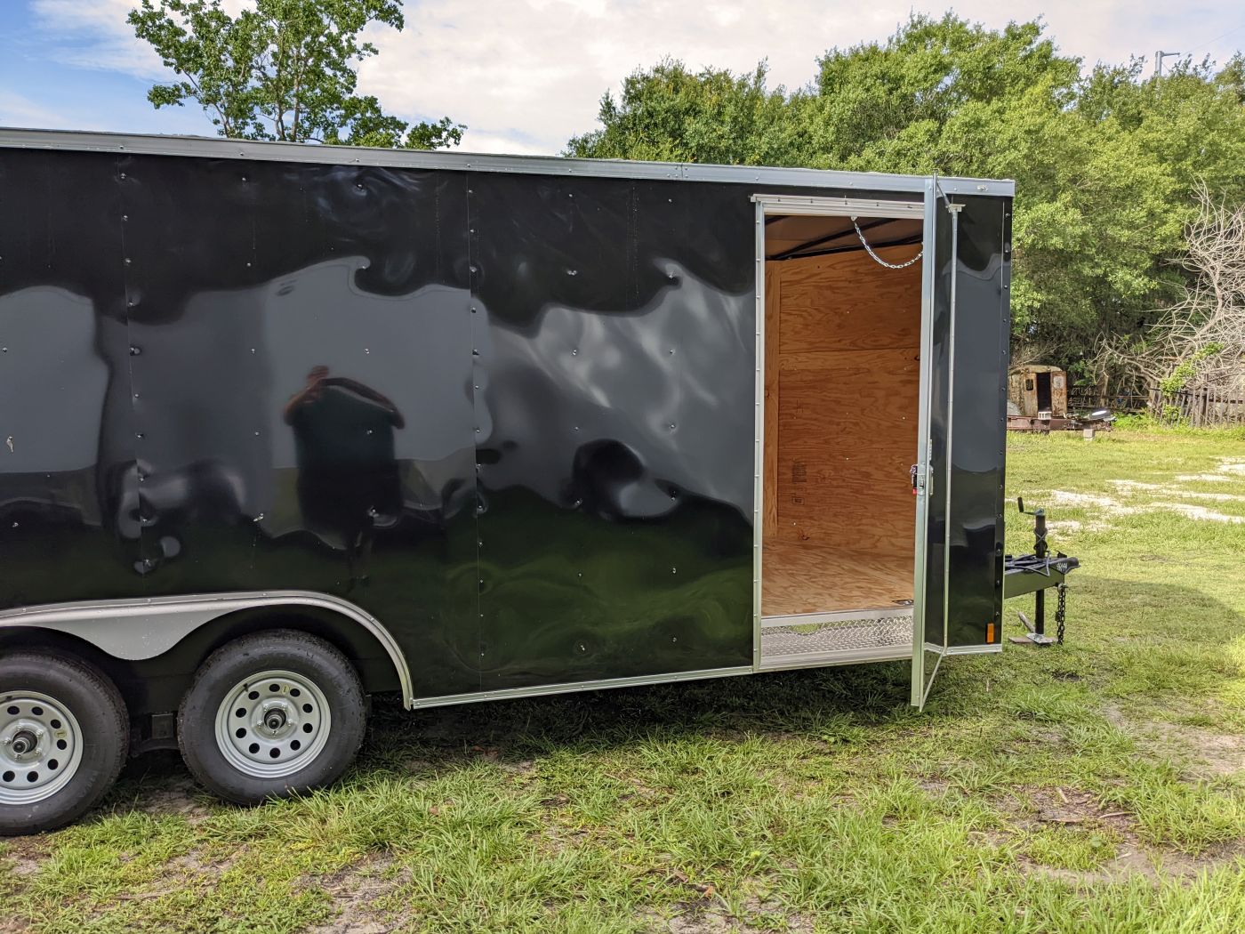 Douglas Trailers 8.5x20 TA Trailer - Black, Ramp, Side Door - Image 2