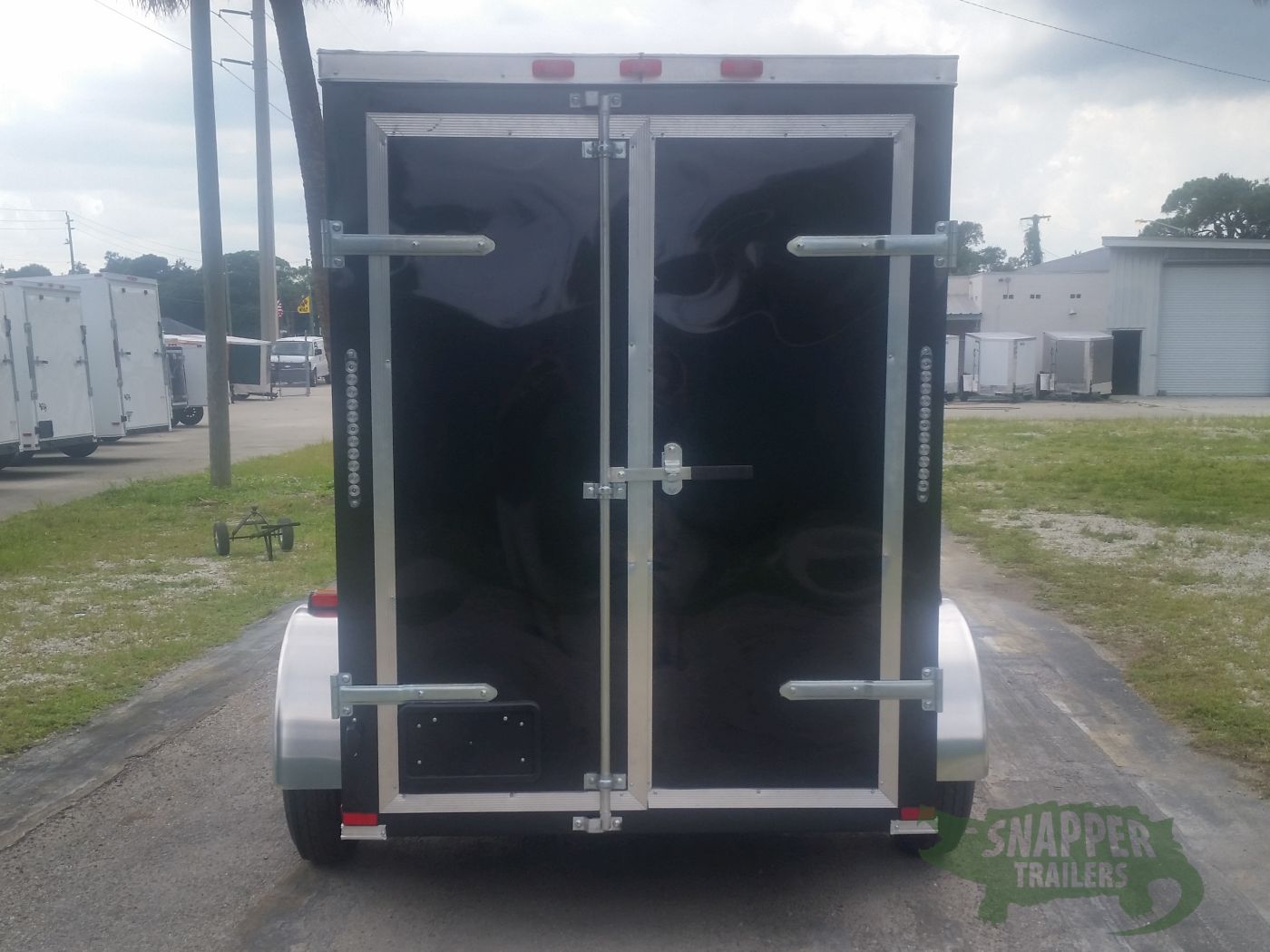 Quality Cargo 5x8 SA Trailer - Black, Double Doors, Side Door, Side Vents, Extended Tongue, Extra Height, Spare Mount - Image 7