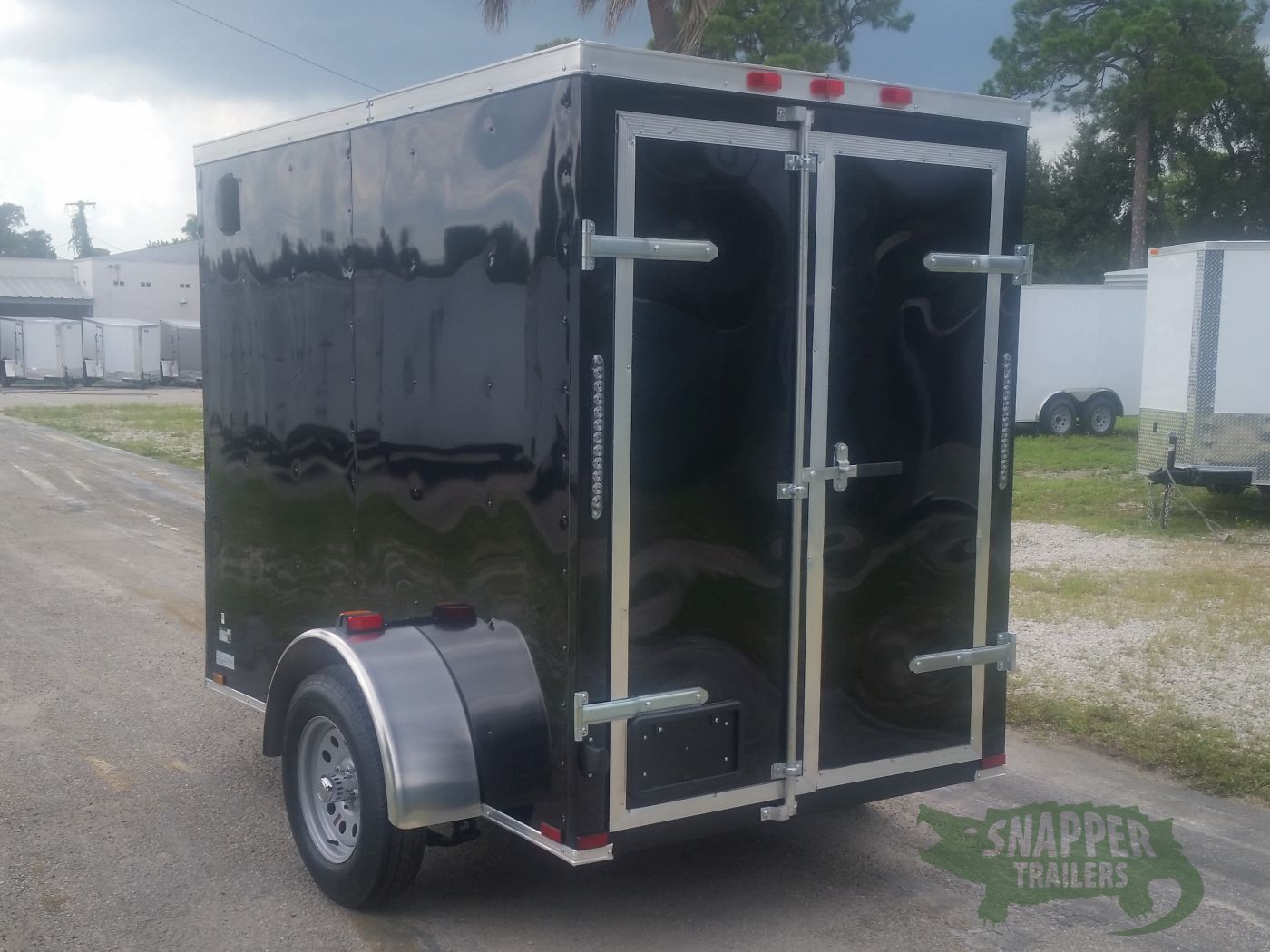 Quality Cargo 5x8 SA Trailer - Black, Double Doors, Side Door, Side Vents, Extended Tongue, Extra Height, Spare Mount - Image 5