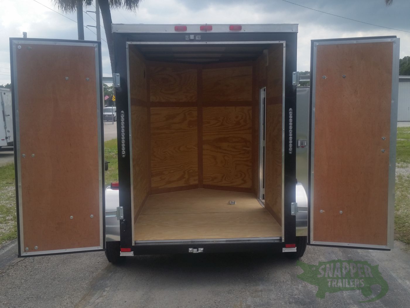 Quality Cargo 5x8 SA Trailer - Black, Double Doors, Side Door, Side Vents, Extended Tongue, Extra Height, Spare Mount - Image 6