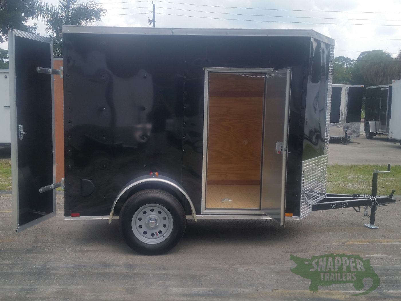 Quality Cargo 5x8 SA Trailer - Black, Double Doors, Side Door, Side Vents, Extended Tongue, Extra Height, Spare Mount - Image 10
