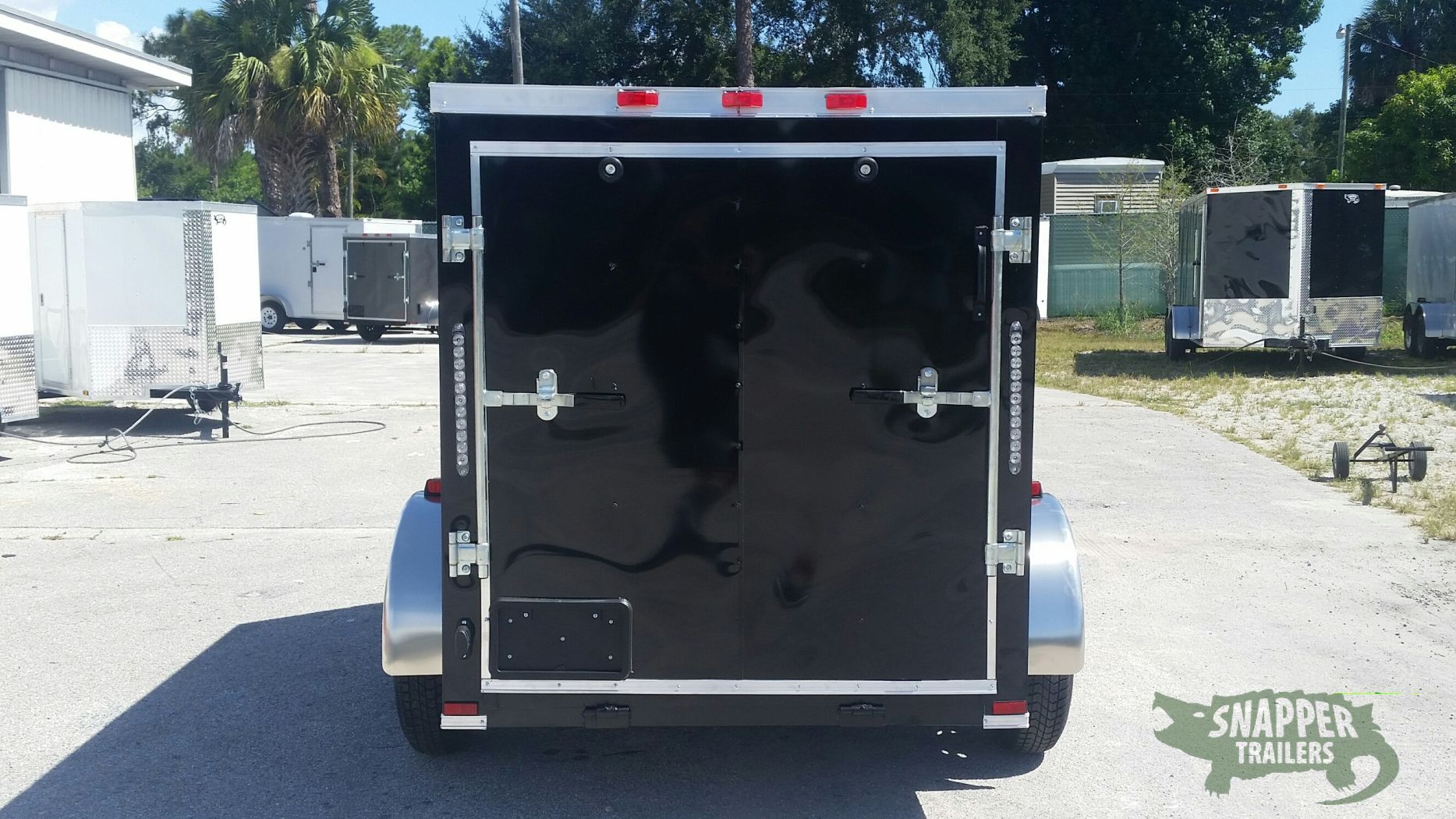 Quality Cargo 5x8 SA Trailer - Black, Ramp, Side Door, Side Vents - Image 7
