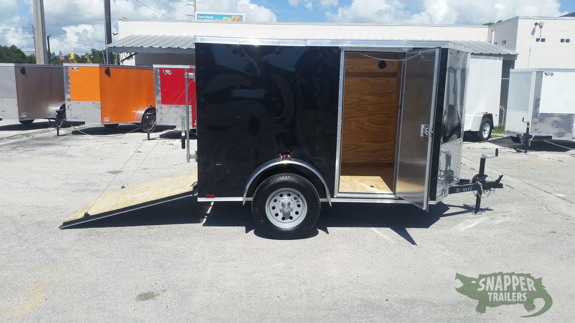 Quality Cargo 5x8 SA Trailer - Black, Ramp, Side Door, Side Vents - Image 10