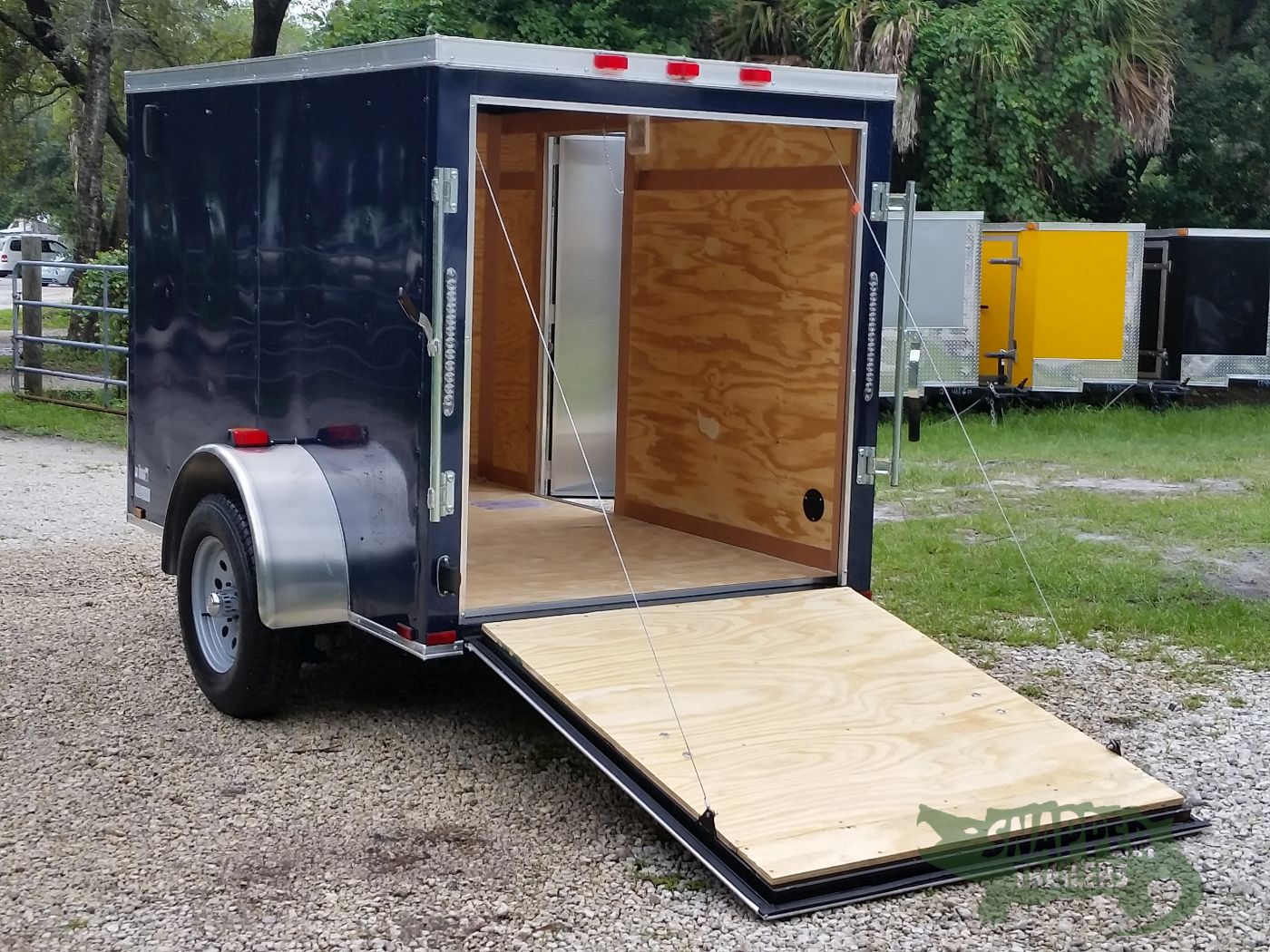 Quality Cargo 5x8 SA Trailer - Blue, Ramp, Side Door, Side Vents - Image 4