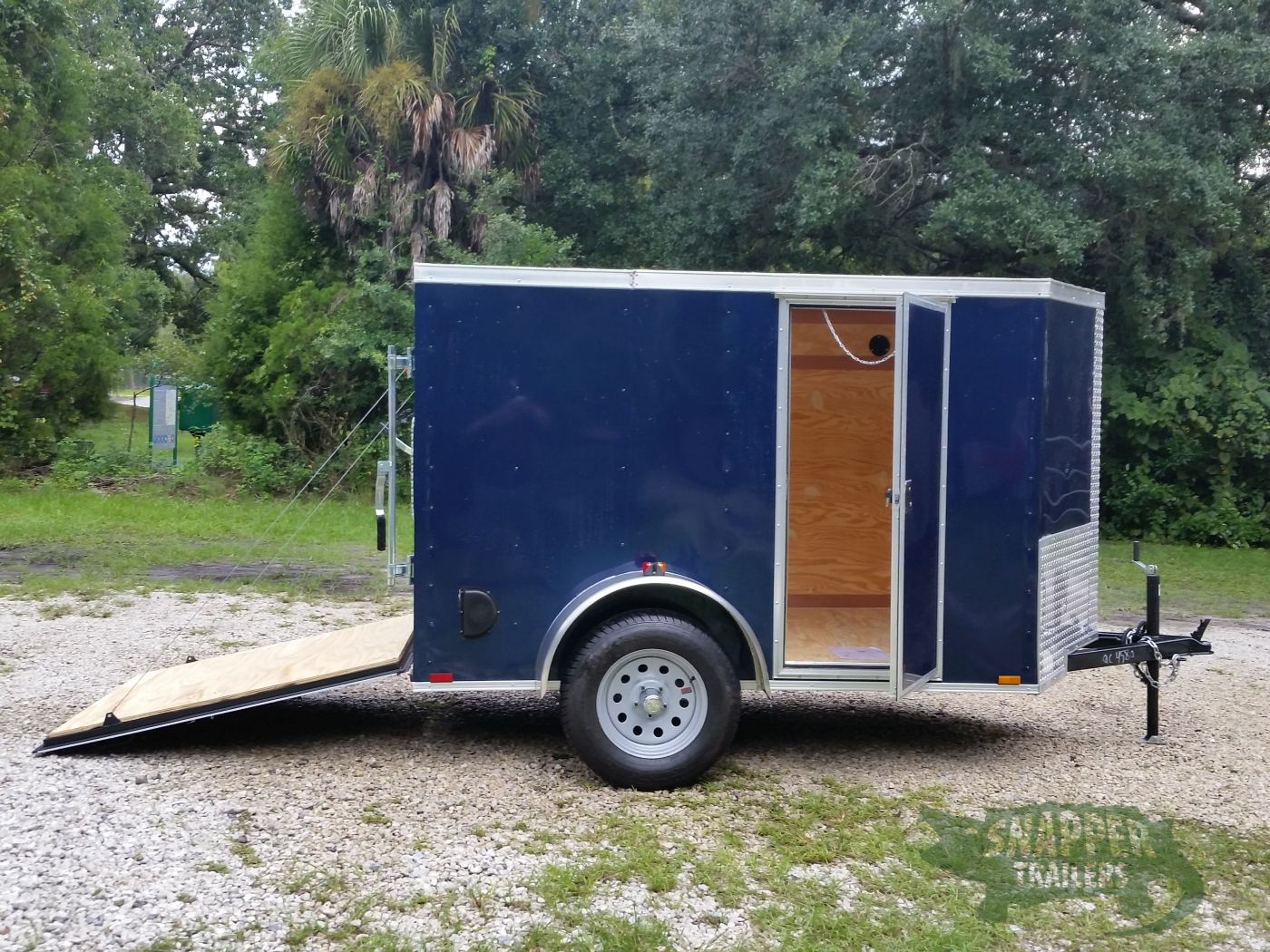 Quality Cargo 5x8 SA Trailer - Blue, Ramp, Side Door, Side Vents - Image 10
