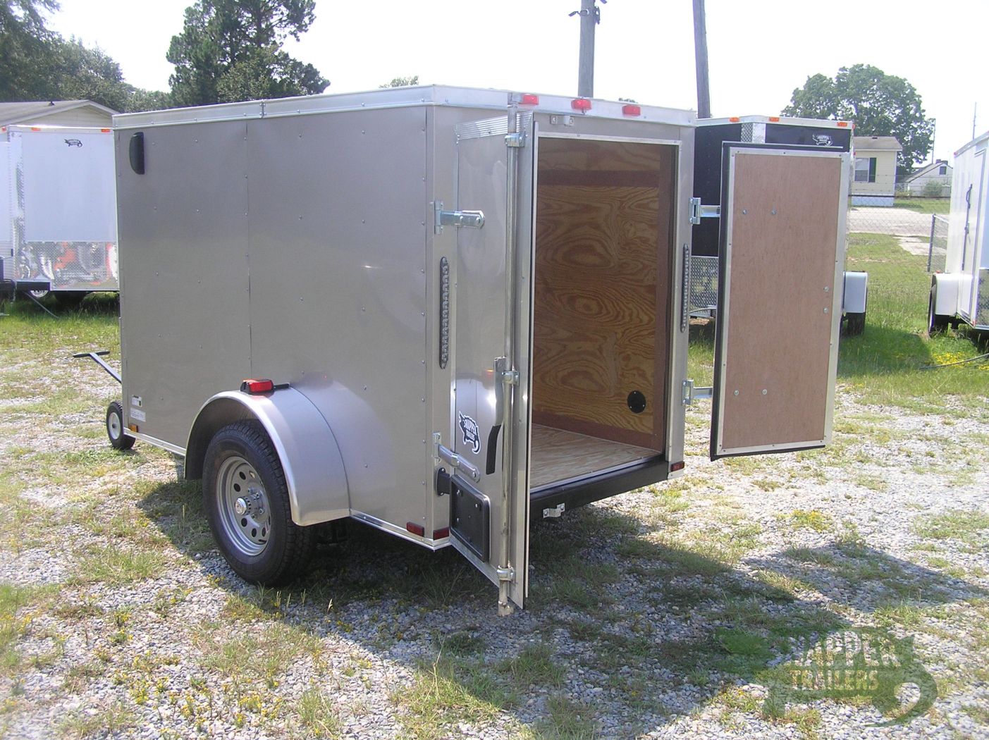 Quality Cargo 5x8 SA Trailer - Champagne, Double Doors, Side Door, Side Vents - Image 4