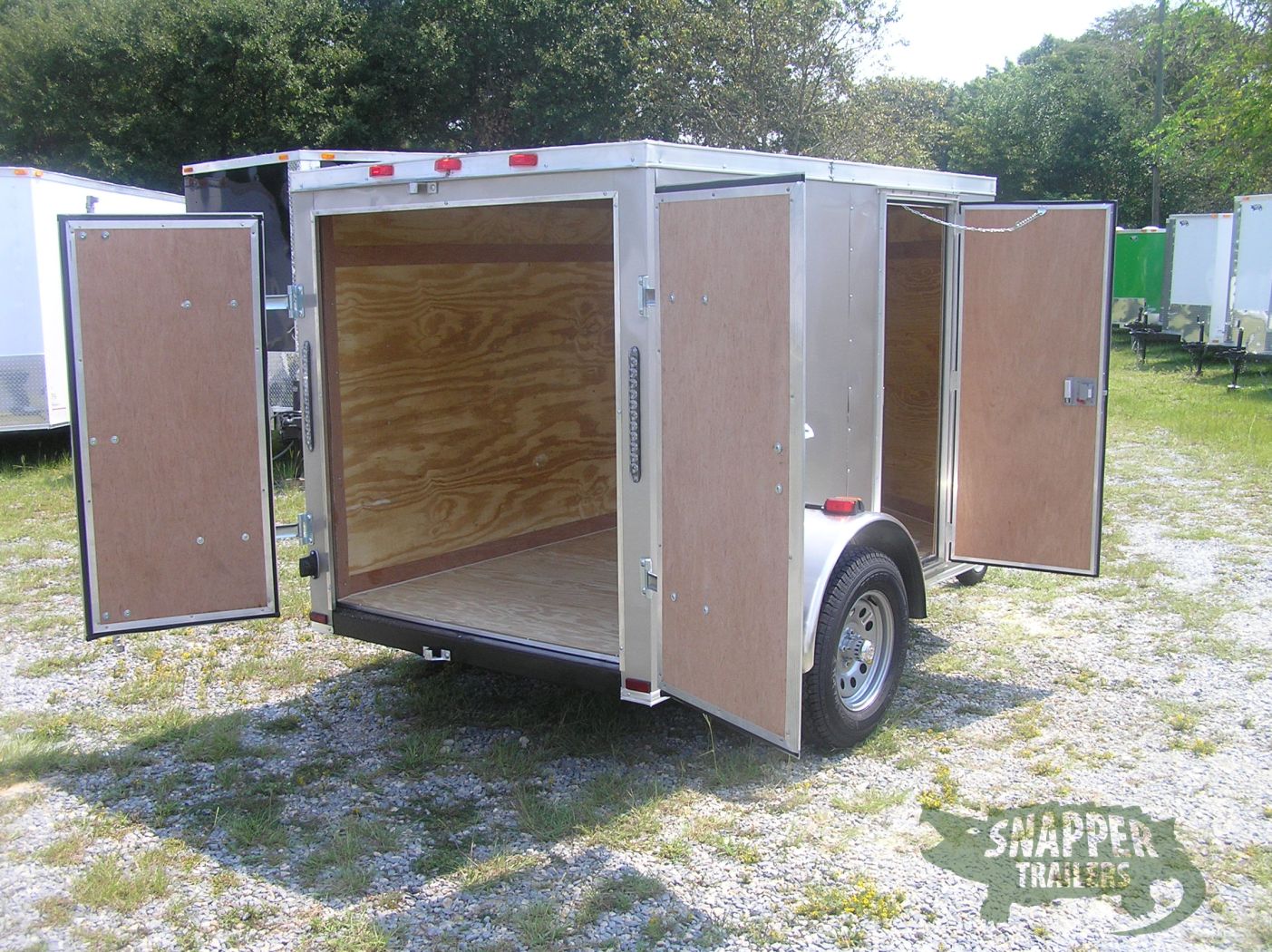 Quality Cargo 5x8 SA Trailer - Champagne, Double Doors, Side Door, Side Vents - Image 8