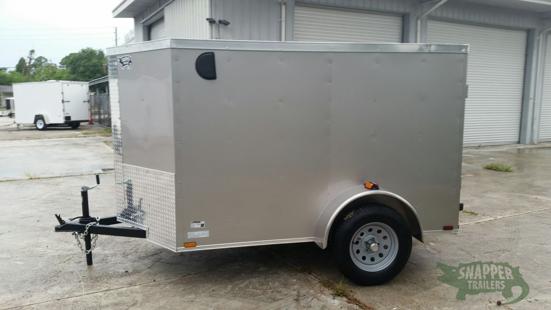 Quality Cargo 5x8 SA Trailer - Champagne, Ramp, Side Door, Side Vents - Image 3