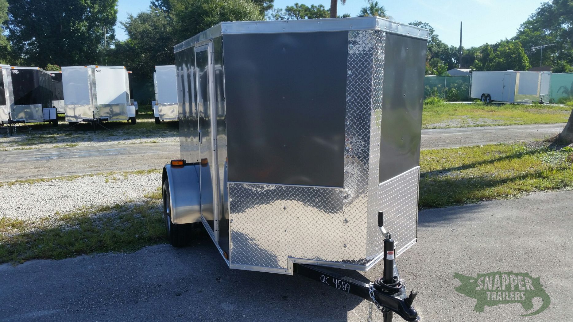 Quality Cargo 5x8 SA Trailer - Charcoal Gray, Ramp, Side Door, Side Vents - Image 13