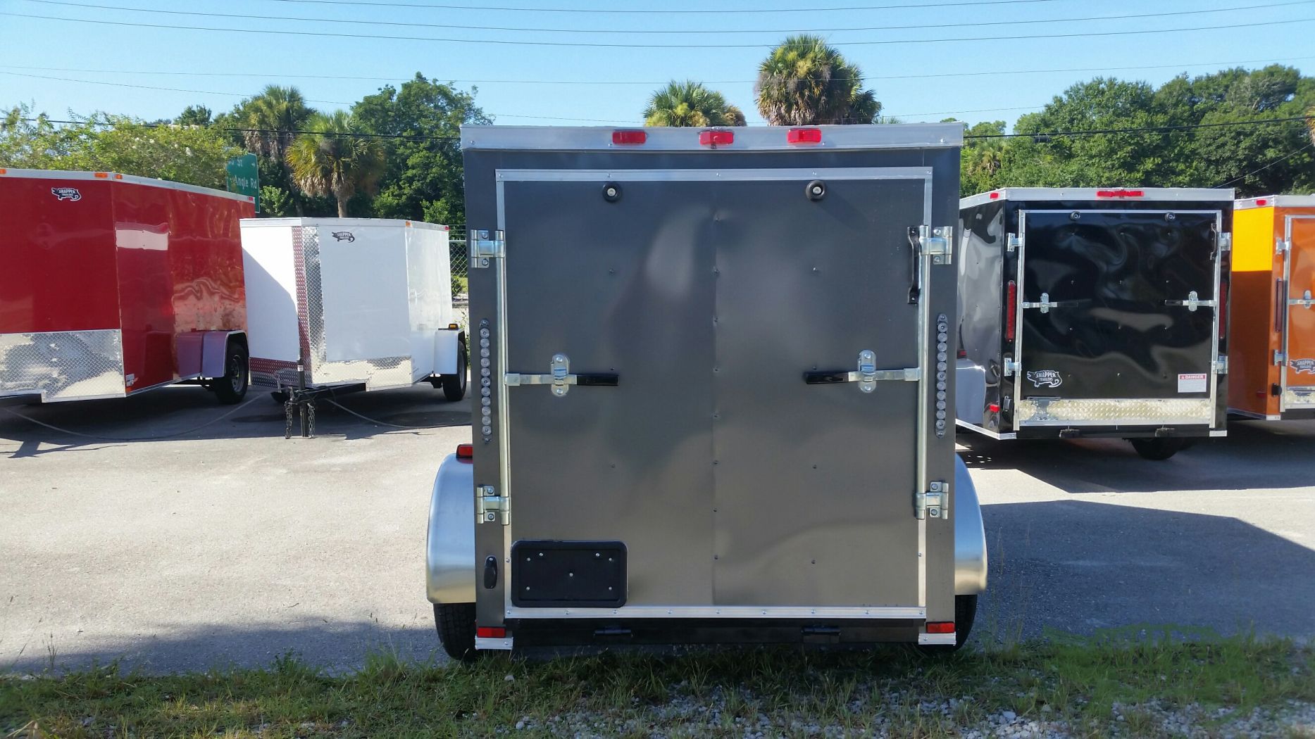 Quality Cargo 5x8 SA Trailer - Charcoal Gray, Ramp, Side Door, Side Vents - Image 7